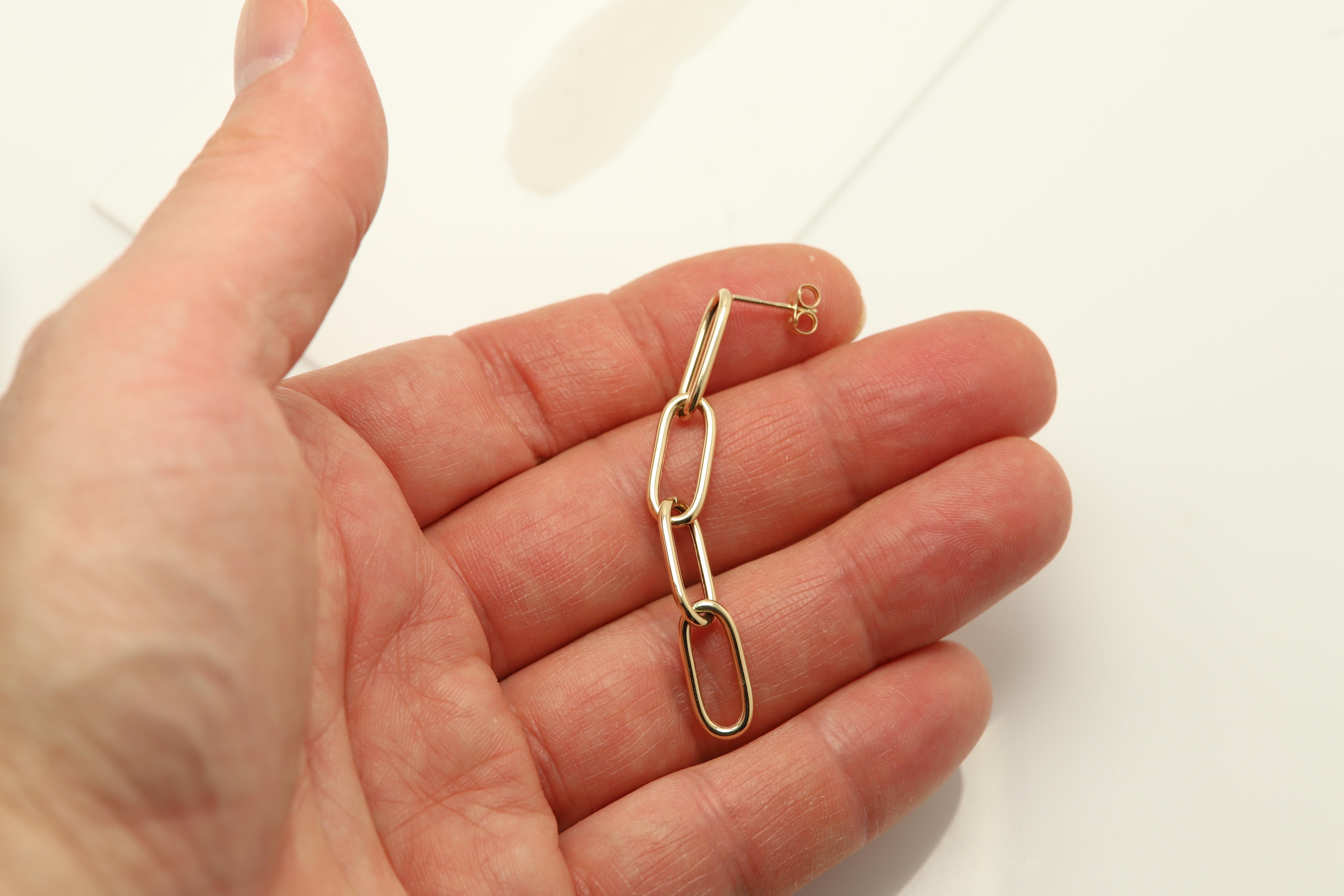 Women's Paperclip 14 Karat Gold Earrings Made in Italy Paper Clip Dangle Earrings For Sale