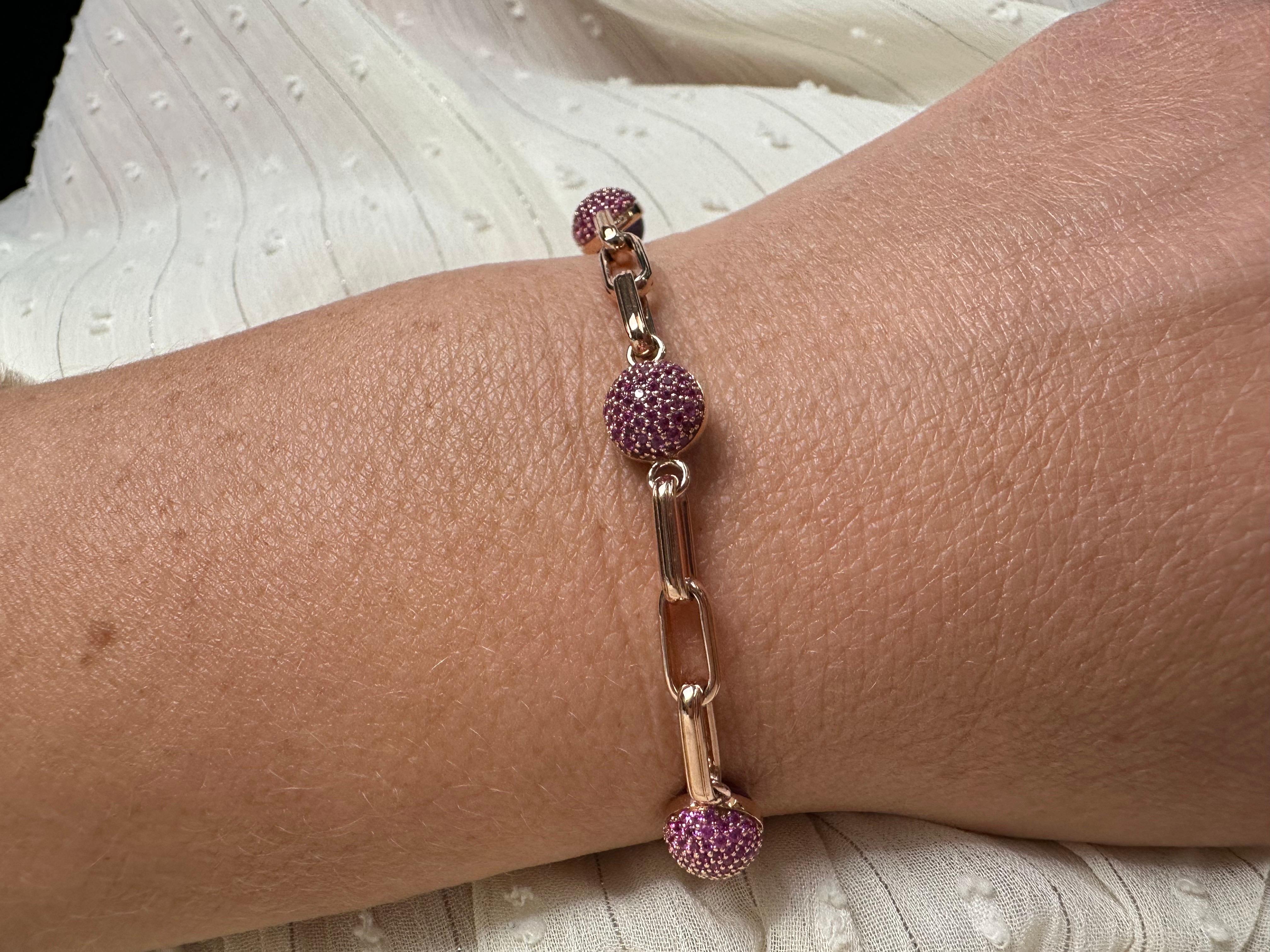 Paperclip bracelet 18KT gold pink sapphire & amethyst bracelet unique In New Condition For Sale In Boca Raton, FL