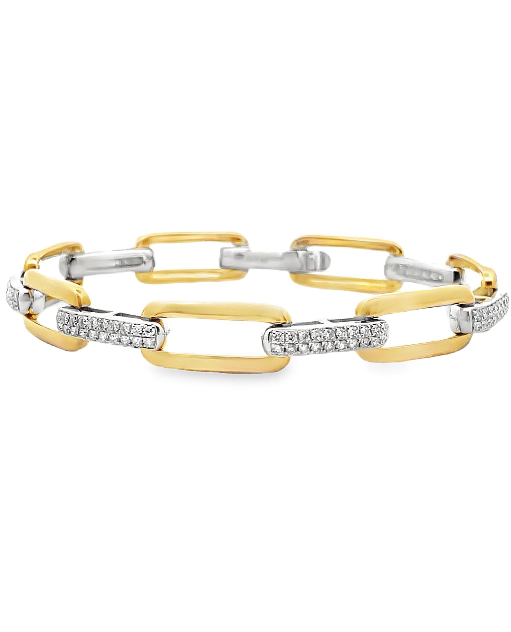 Pulsera de eslabones abierta rectangular de oro amarillo y blanco de 14 quilates con diamantes engastados en pavé de 1,57 quilates en total.