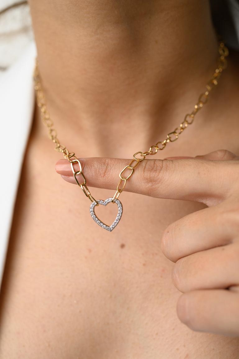 Modern Paperclip Chain Diamond Heart Necklace 18k Solid Yellow Gold, Bridesmaid Gift For Sale