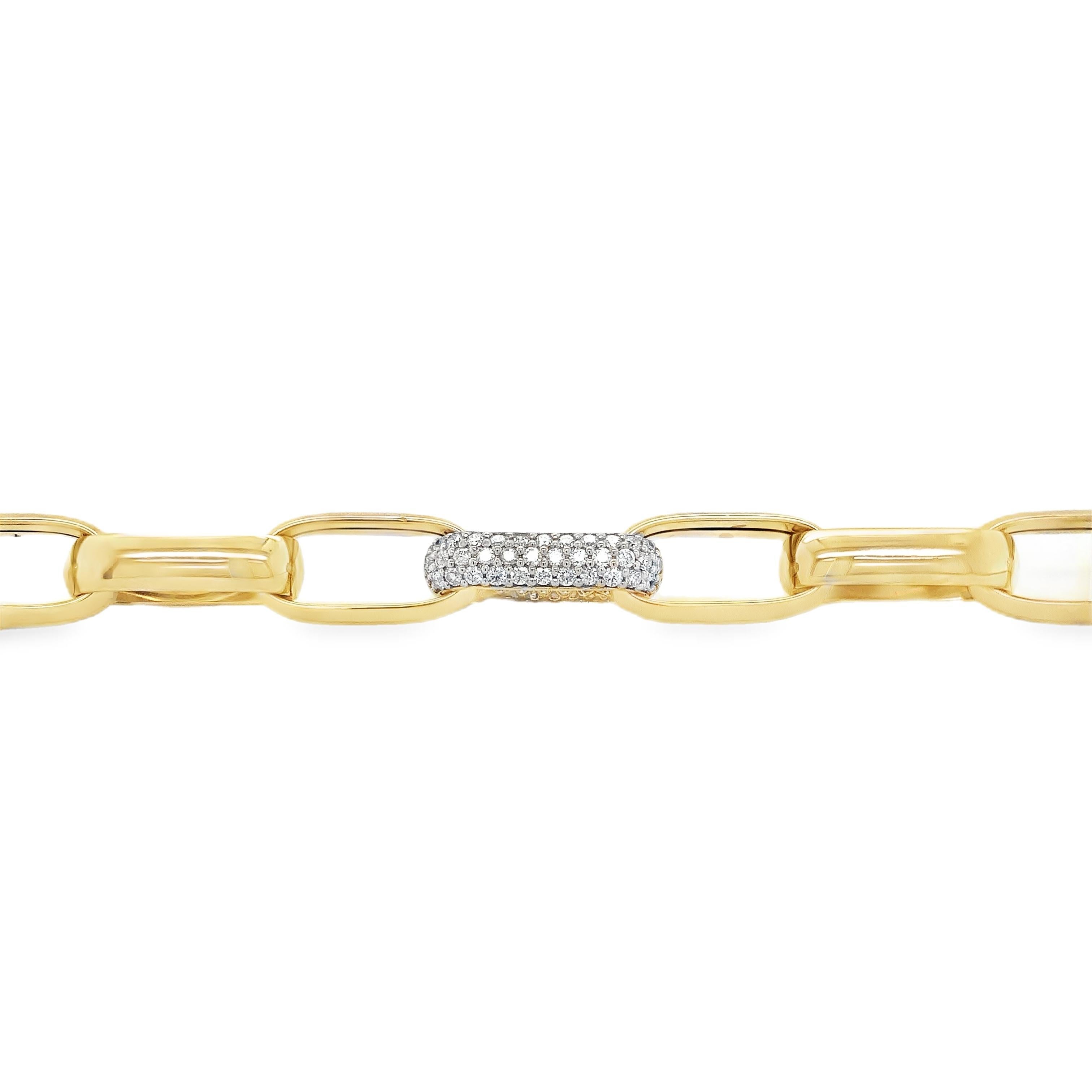 Moderne Bracelet en or jaune 14 kt à maillons en forme de trombone avec diamants pavés en vente
