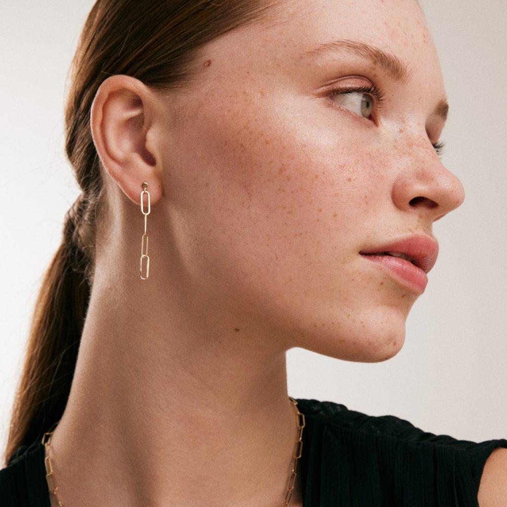 Paperclip Dangle Drop Earrings in 14K Solid Yellow Gold In New Condition For Sale In New York, NY