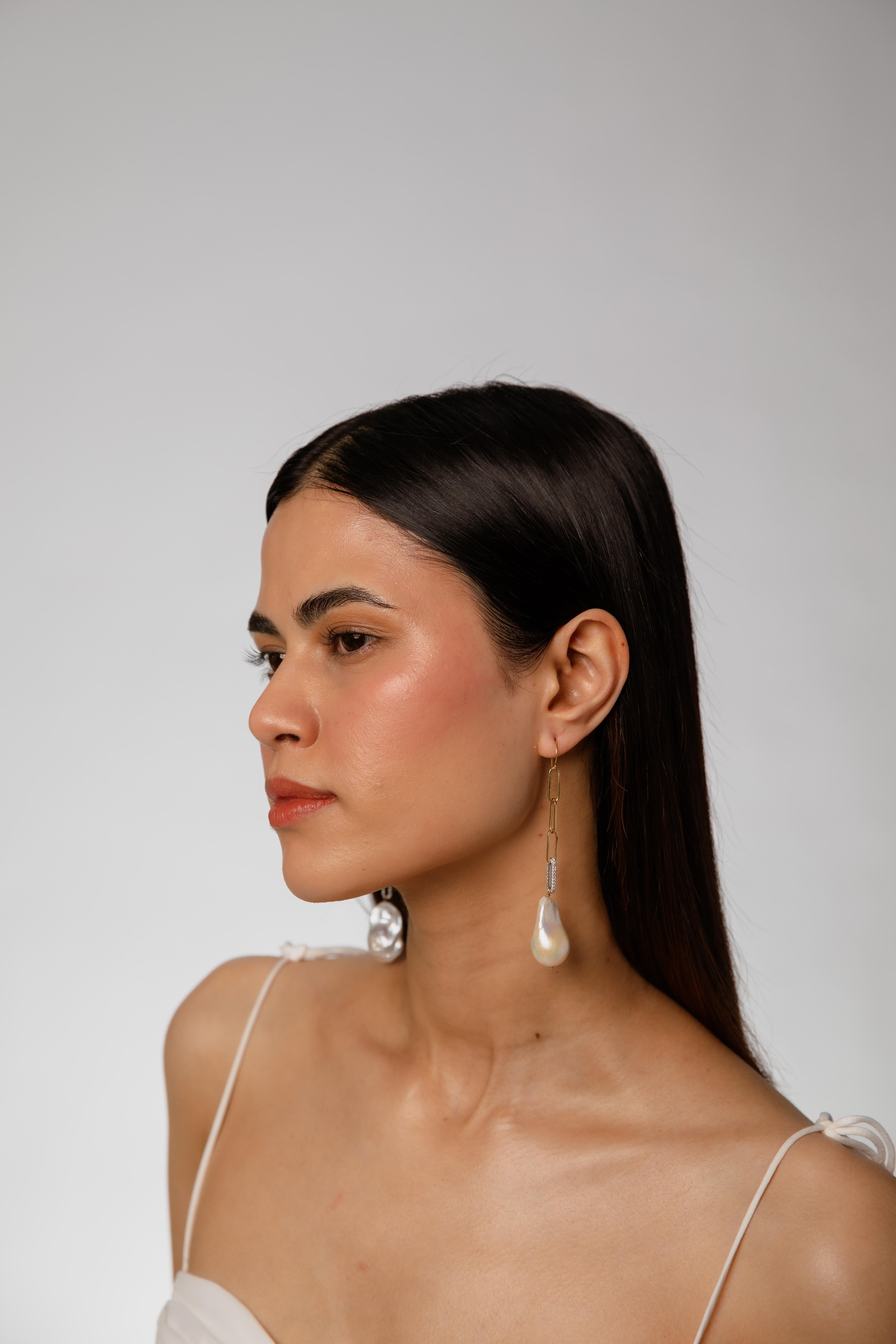 Paperclip Link Diamond Earrings w. Baroque Pearl For Sale 2