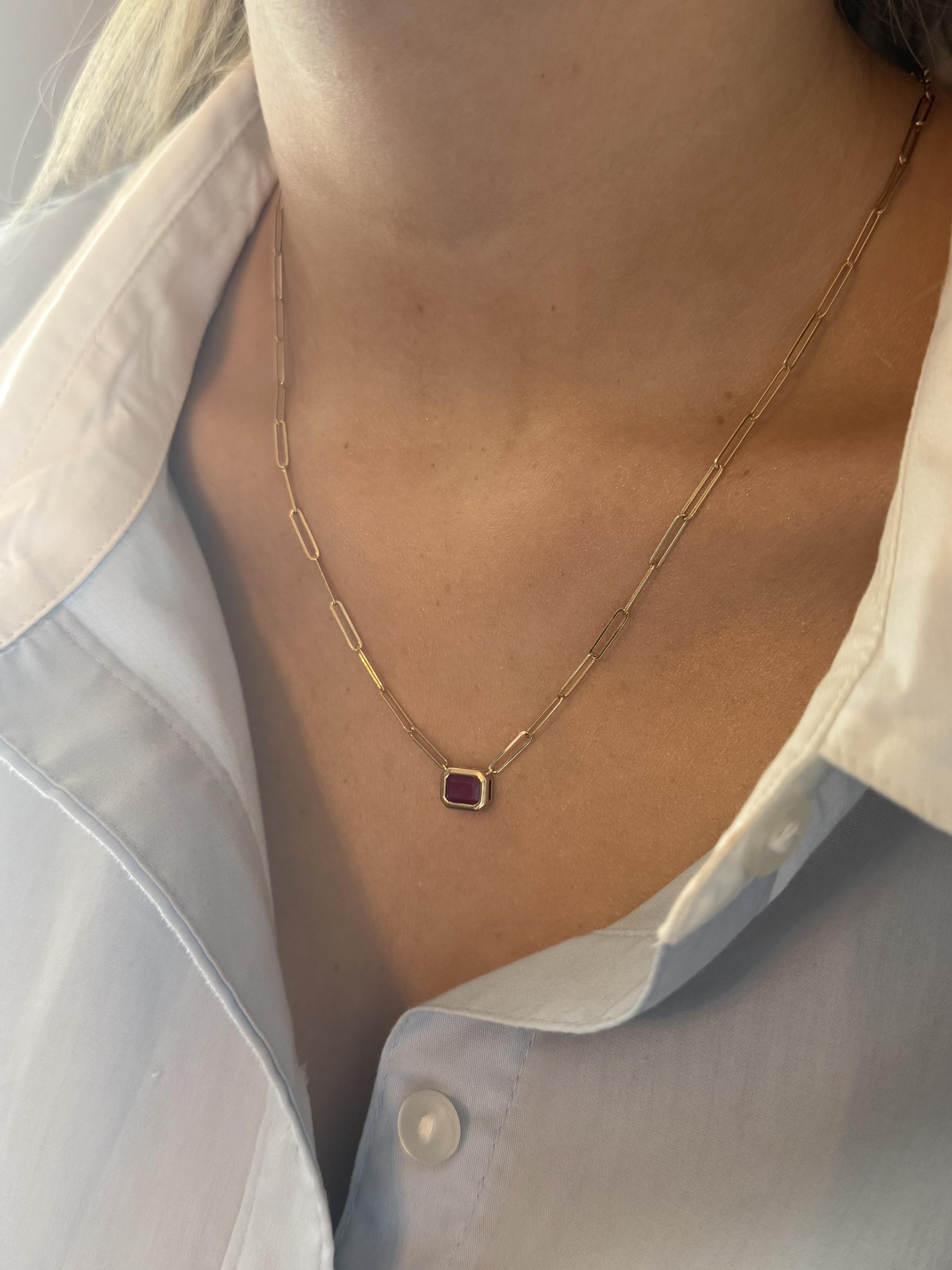 Contemporary Paperclip Style Bezel Set Ruby Necklace 14K Yellow Gold For Sale