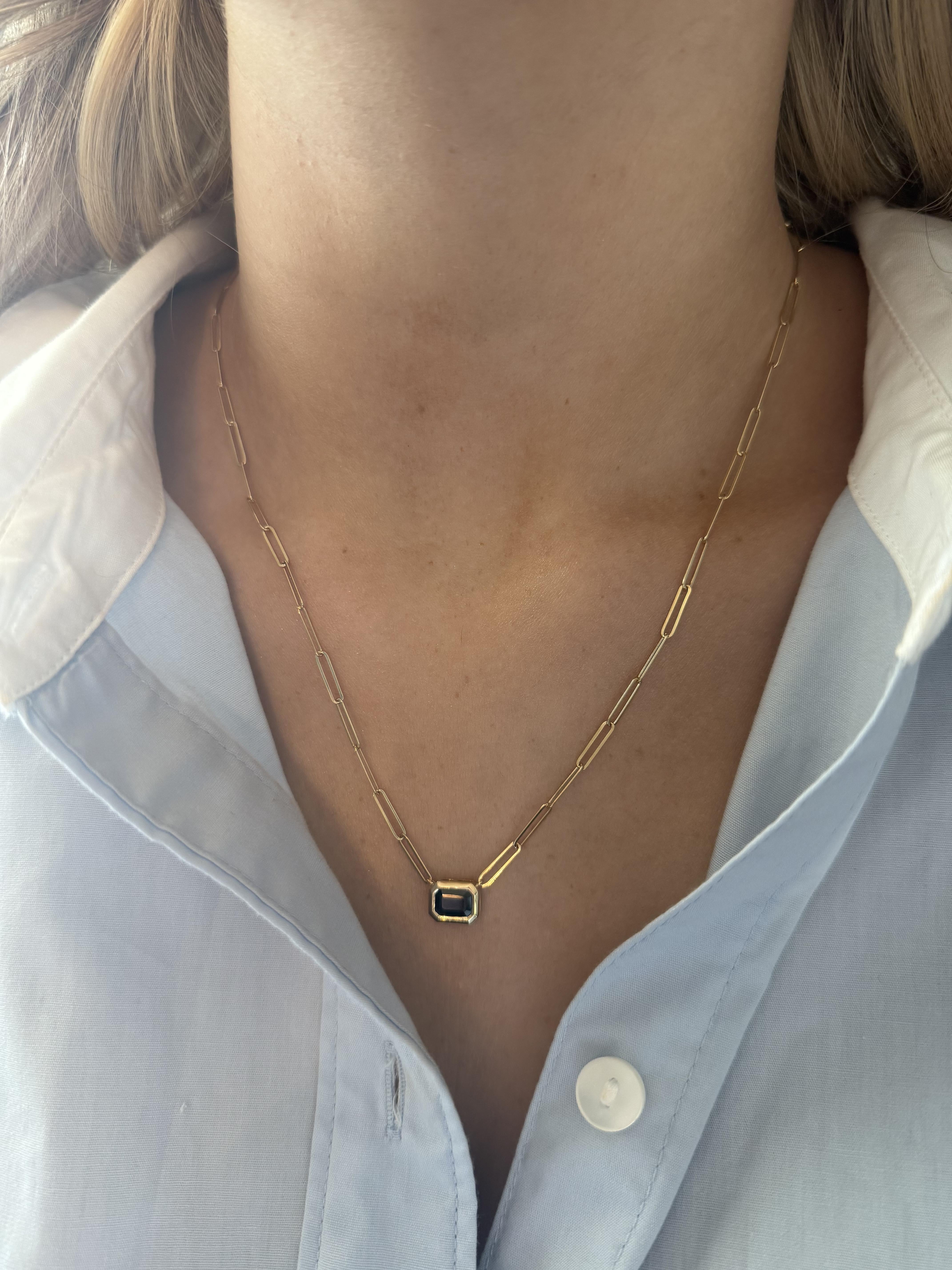 Contemporary Paperclip Style Bezel Set Sapphire Necklace 14K Yellow Gold For Sale