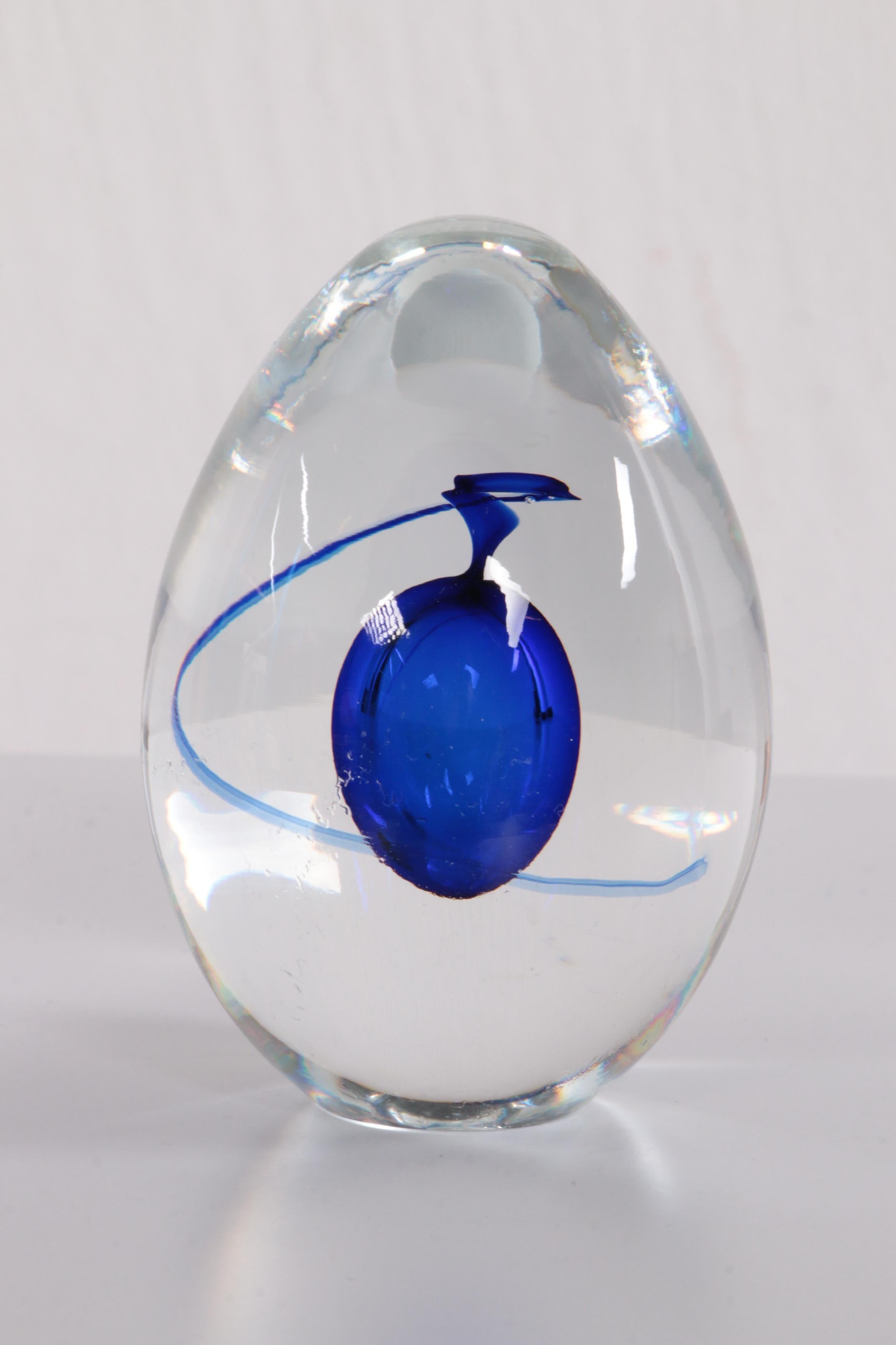 Paperweight Egg Shape with Blue Drop Artcristal Bohemia For Sale 2