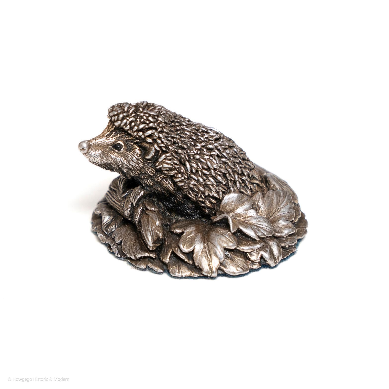 Paperweight Hedgehog Silver 1977 Inscribed CA 1991 Assay In Good Condition For Sale In BUNGAY, SUFFOLK