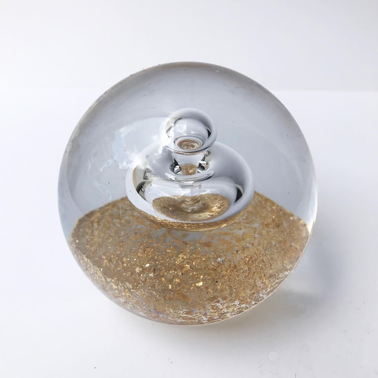 Paperweight in Murano Glass with Inner Bubbles and Gold Dust, Sculpture, Italy For Sale at