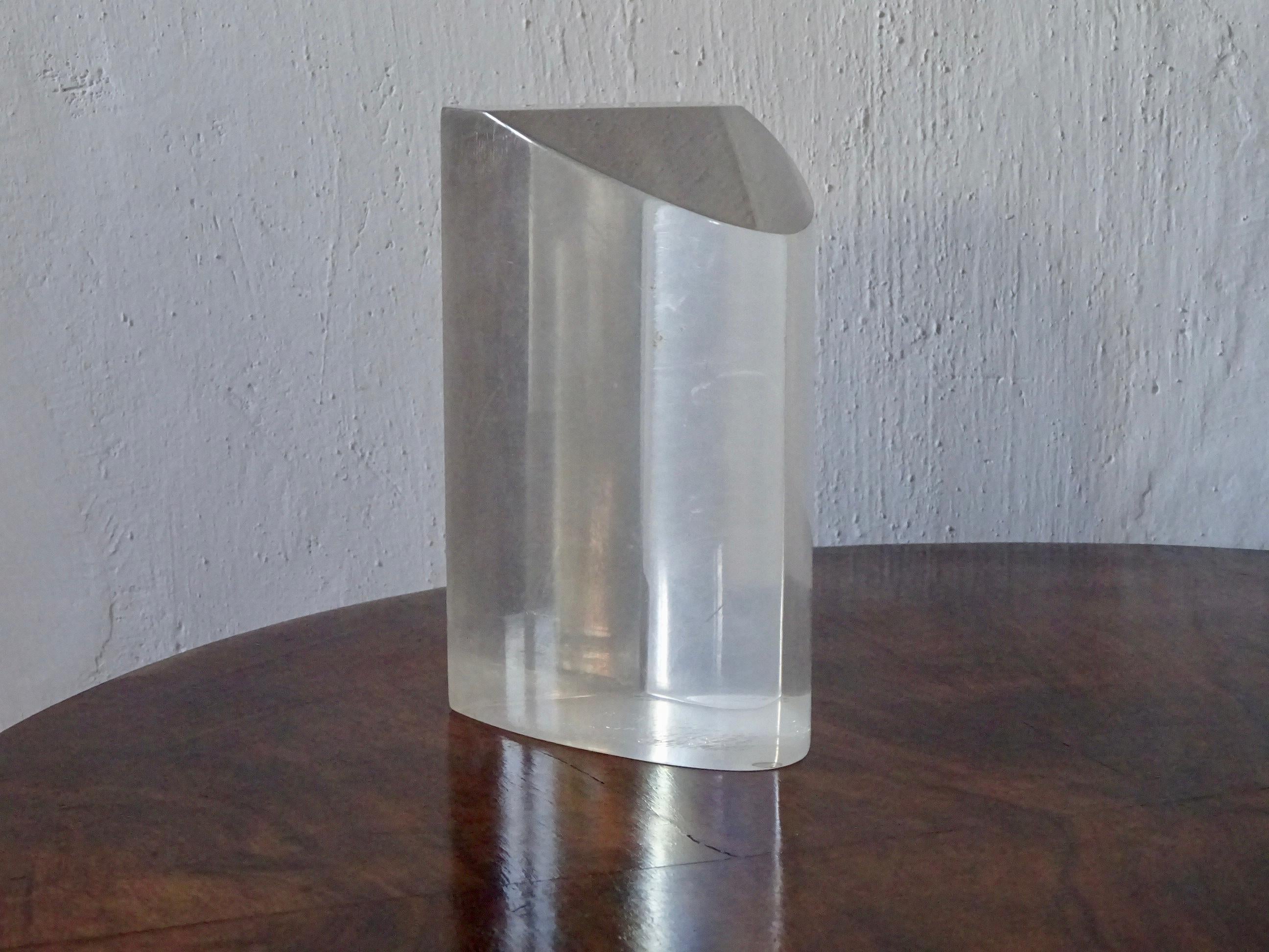 Late 20th Century Paperweight in solid transparent acrylic, 1970s. For Sale