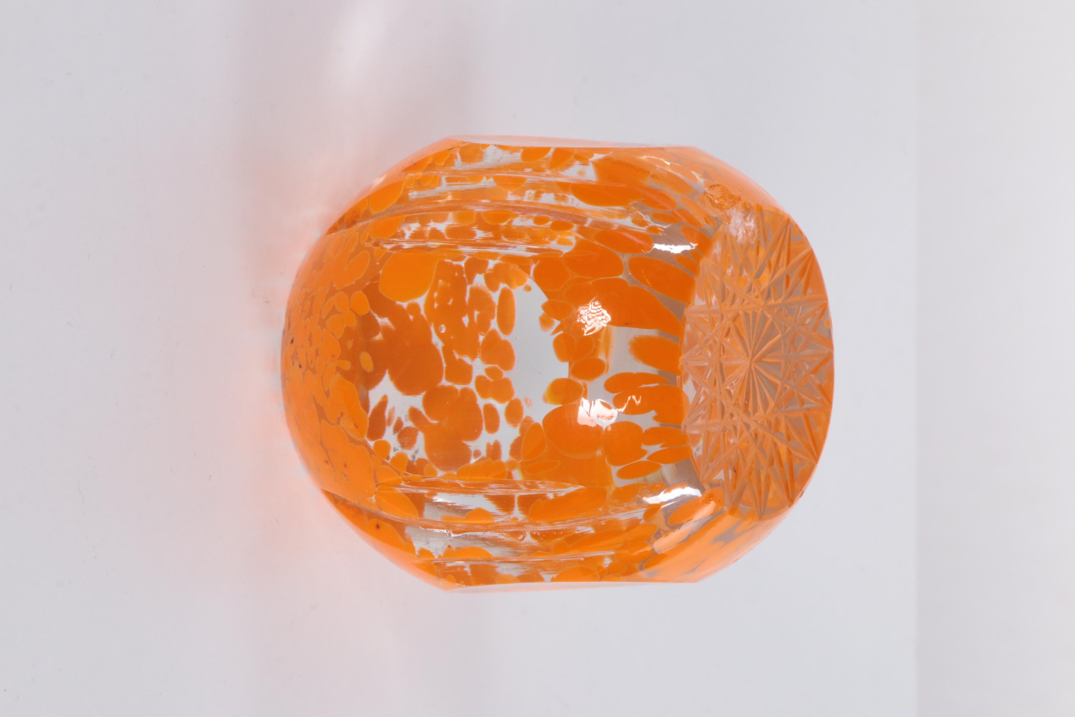 Paperweight with a Nice Sleek Finish and a Beautiful Orange Colour For Sale 3