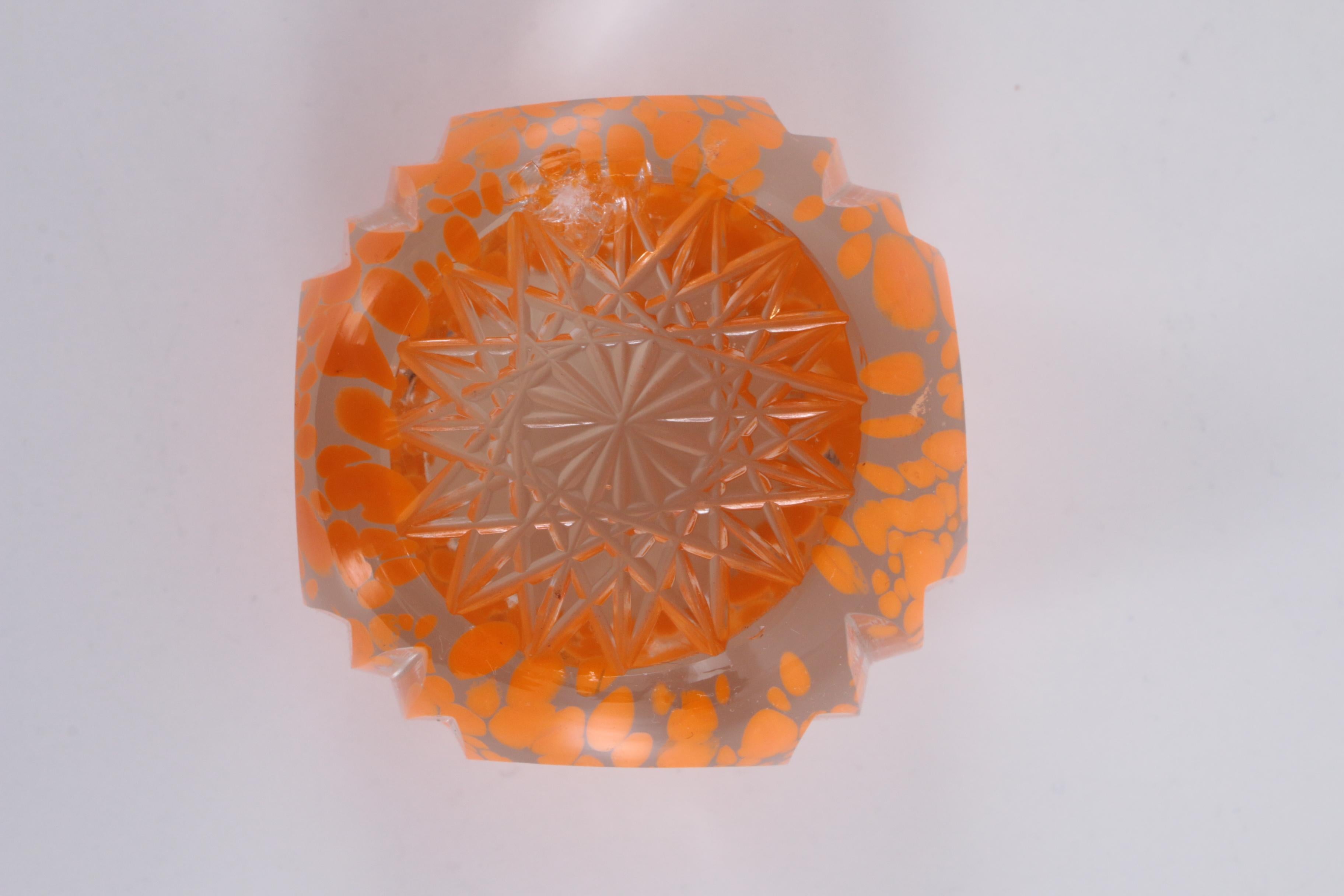 Paperweight with a Nice Sleek Finish and a Beautiful Orange Colour For Sale 2
