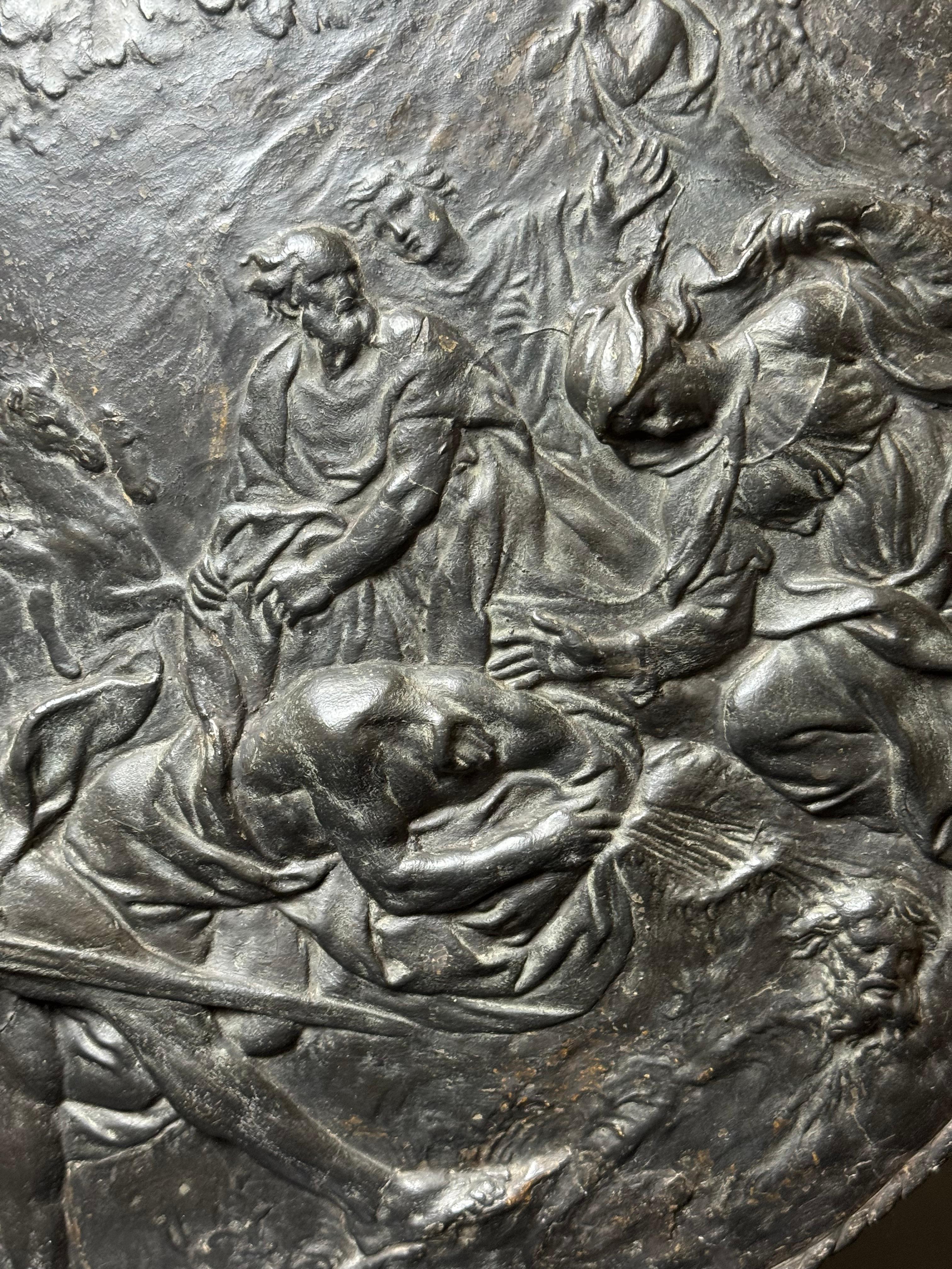 Fino al XVIII secolo Papier Mâché raffigurante la decollazione di San Paolo - XVIII secolo in vendita