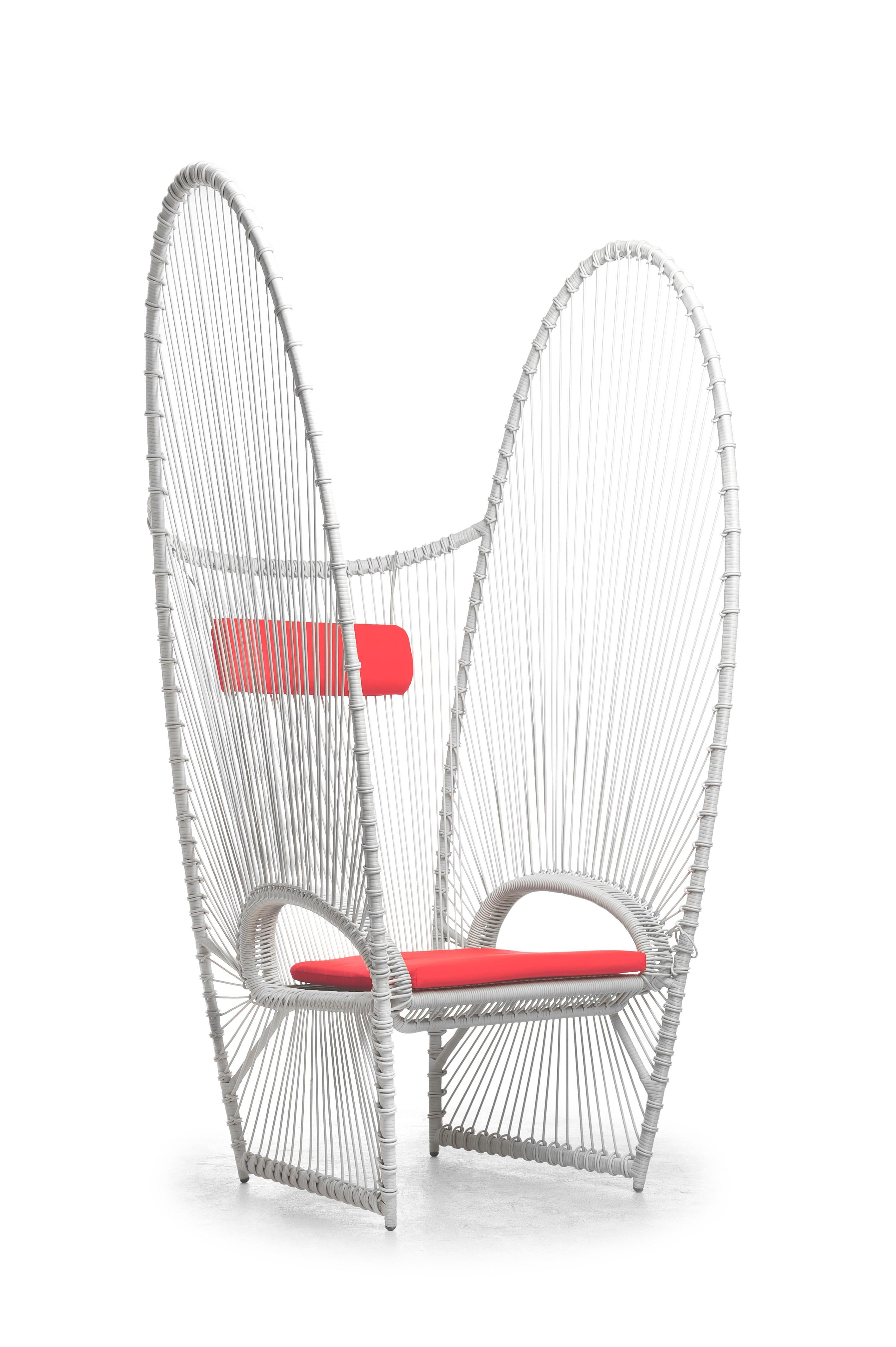 Papillon Easy armchair by Kenneth Cobonpue.
Materials: Polyethelene, Steel.
Also available in other colors.
Dimensions: 91cm x 108cm x H 192cm 

The Papillon easy armchair and swing feature handwoven polyethylene on a frame that’s shaped to