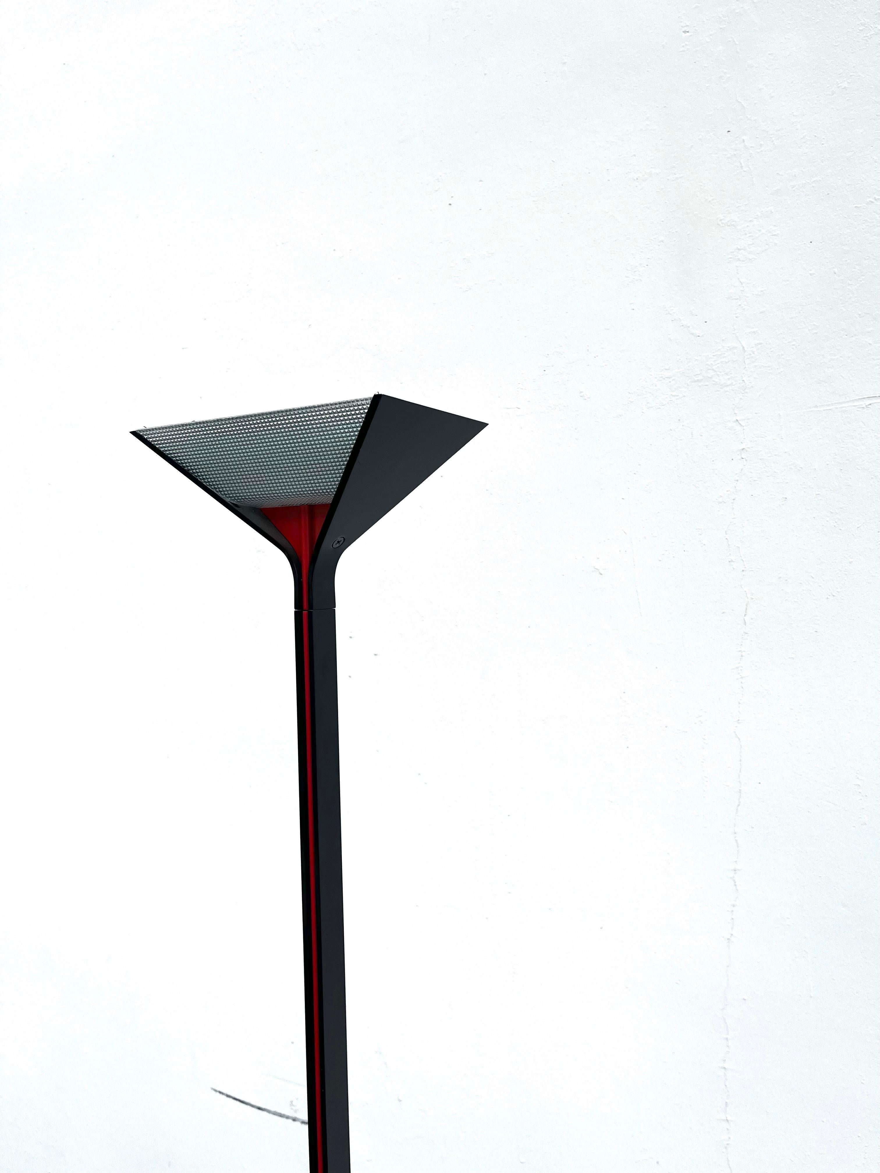 Post Modern Papillona 750 Floor Lamp by Afra & Tobia Scarpa for Flos, 1975 In Good Condition In San Diego, CA