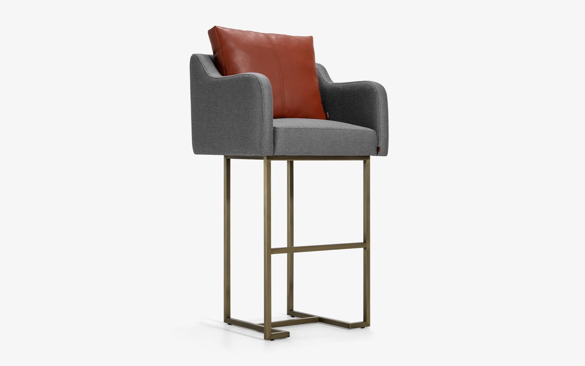 Papillonne Bar Chair in Brass Plated Metal Leg In New Condition For Sale In İSTANBUL, TR