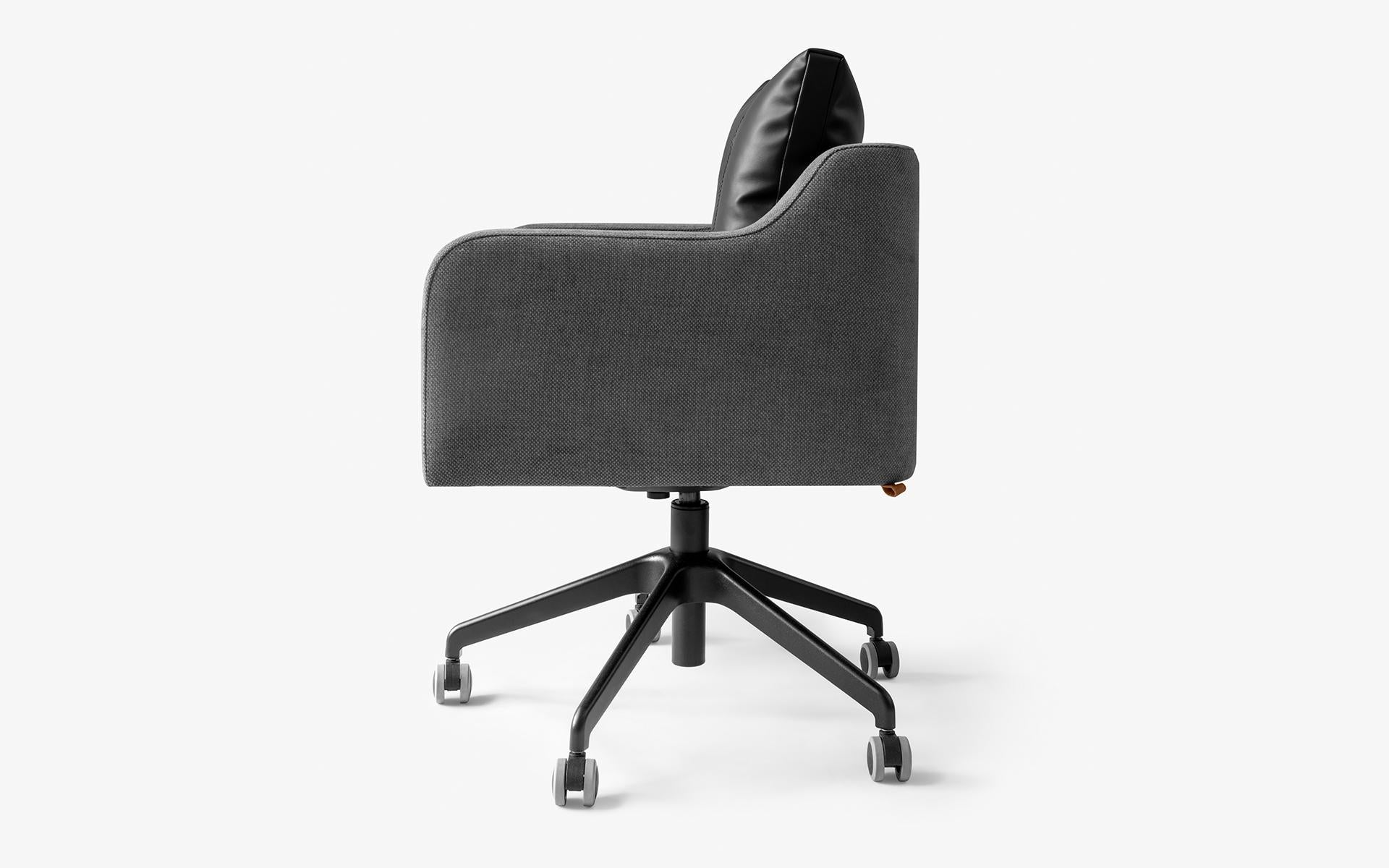 Modern Papillonne Black Swivel Wheeled Office Chair For Sale