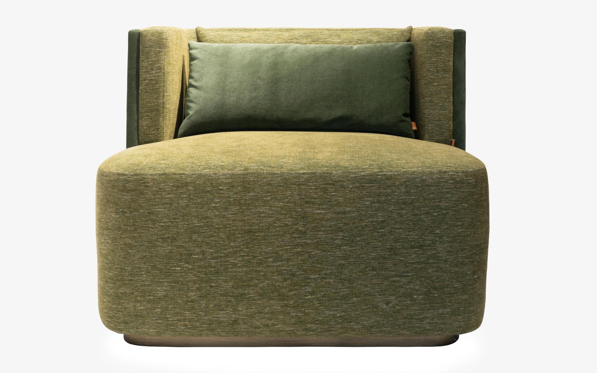 The papillonne green armchair complements your style with its flawless form and unmatched comfort, adding a unique character to your space...
Mustard bouclet and suede fabrics are used in this armchair.
You can combine different fabrics for back