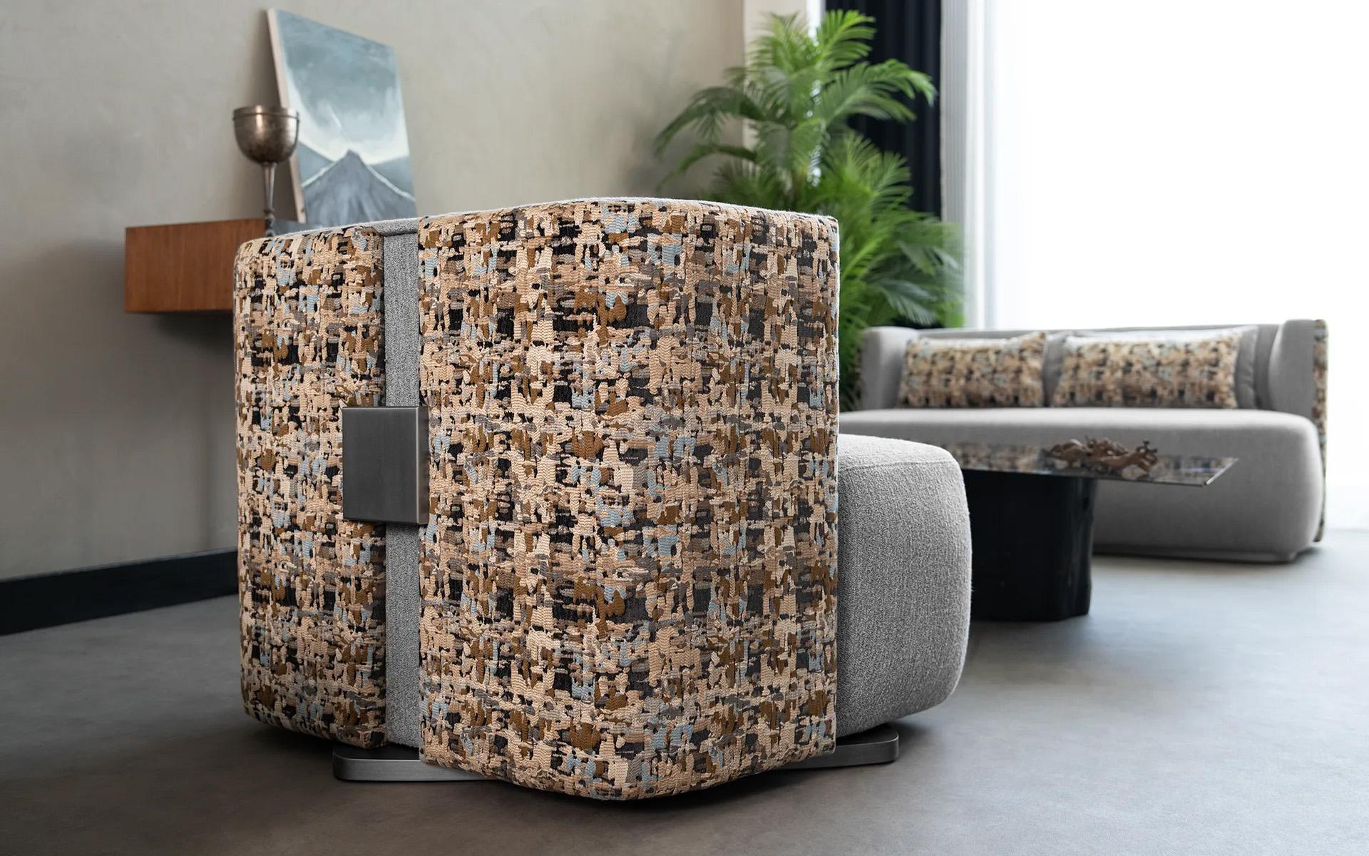Papillonne Swivel Armchair in Pastel Kenzo and Bouclet Fabric For Sale 1