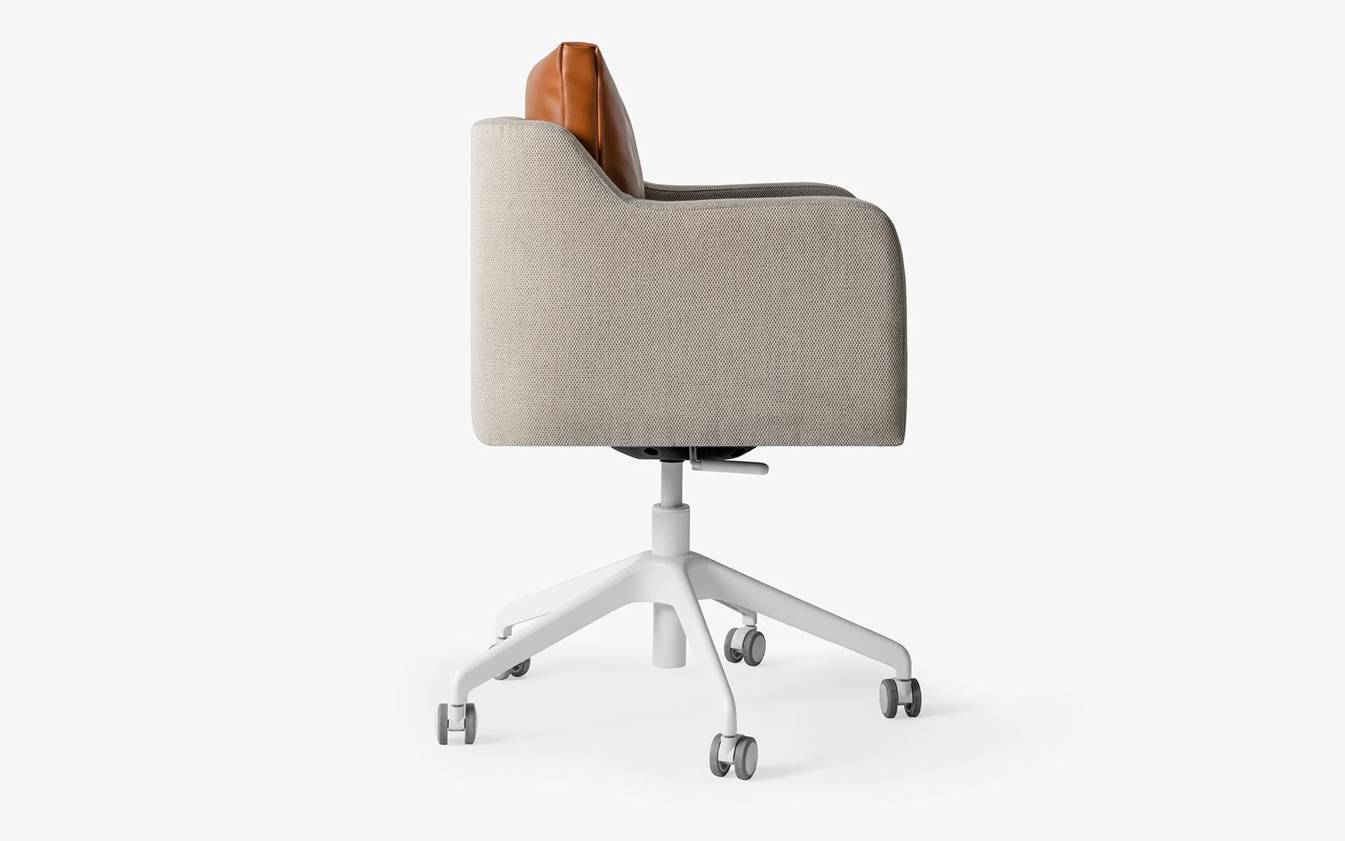 Turkish Papillonne Swivel Wheeled White Office Chair For Sale