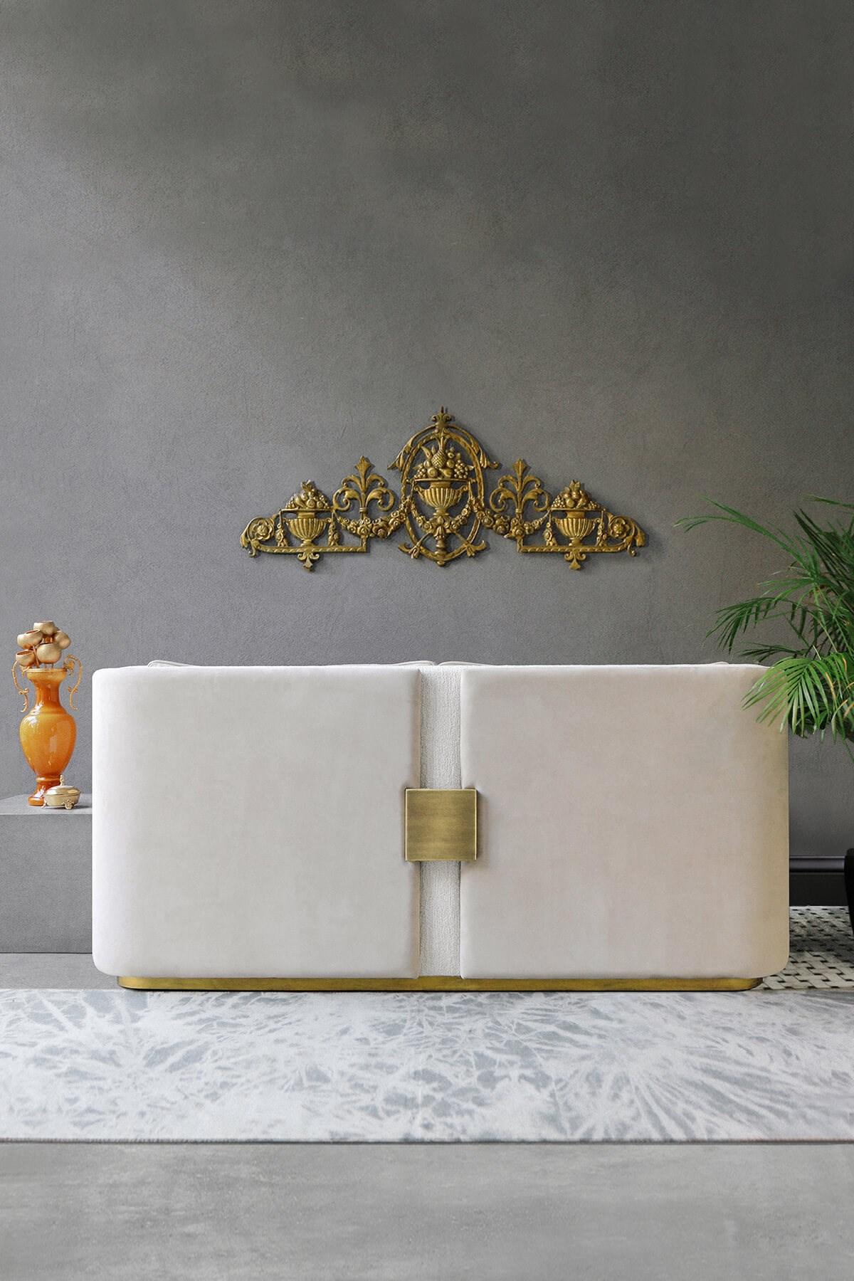 Sofá de dos plazas Papillonne con accesorio de metal Moderno en venta