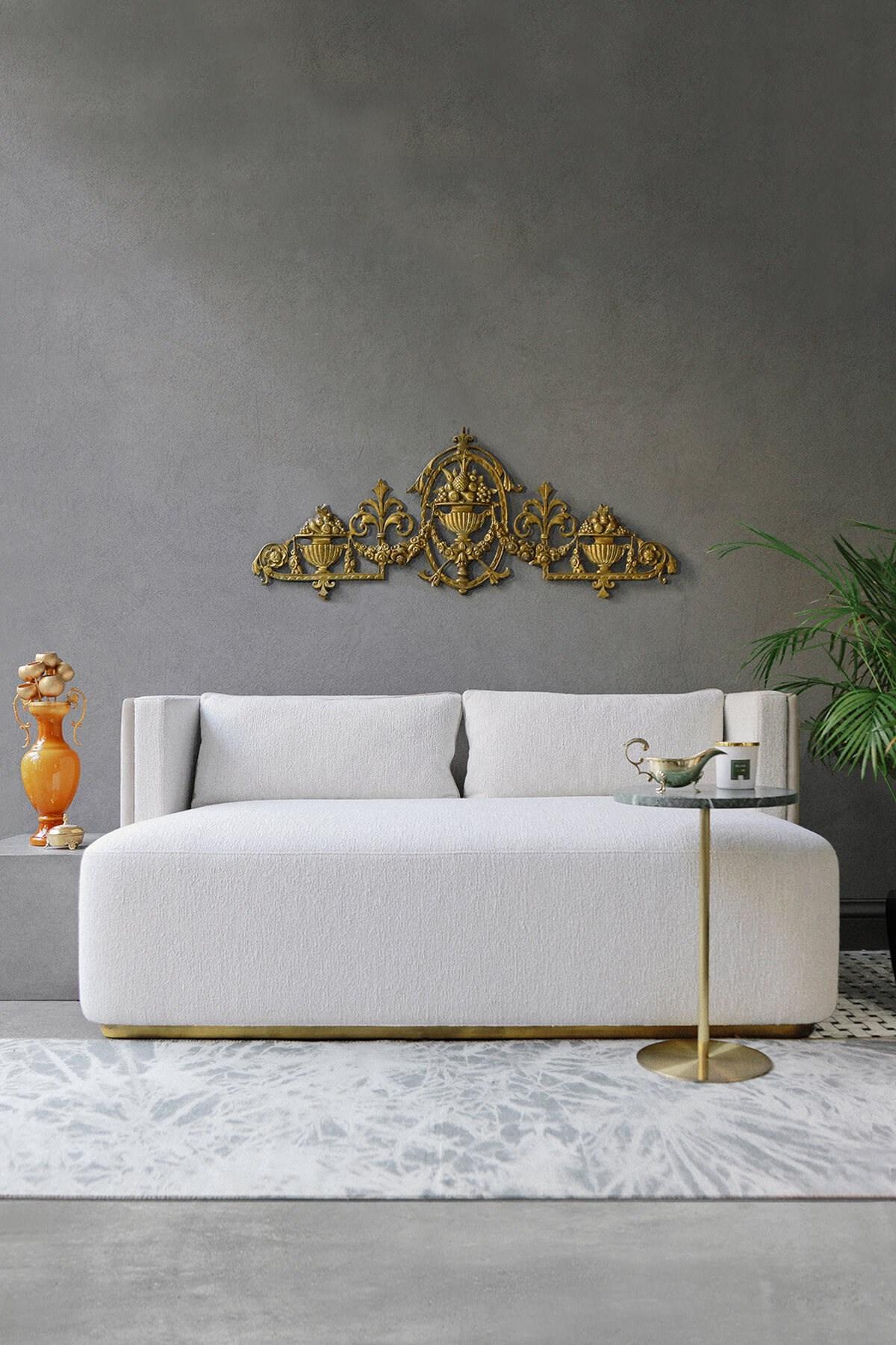**VORLAUFZEIT 5 WOCHEN

Das Zweisitzer-Sofa Papillonne wurde entwickelt, um sowohl Form als auch Komfort zu maximieren und verleiht Ihrem Raum einen einzigartigen Stil.

Sie können verschiedene Stoffe für die Vorder- und Rückseite des Sofas