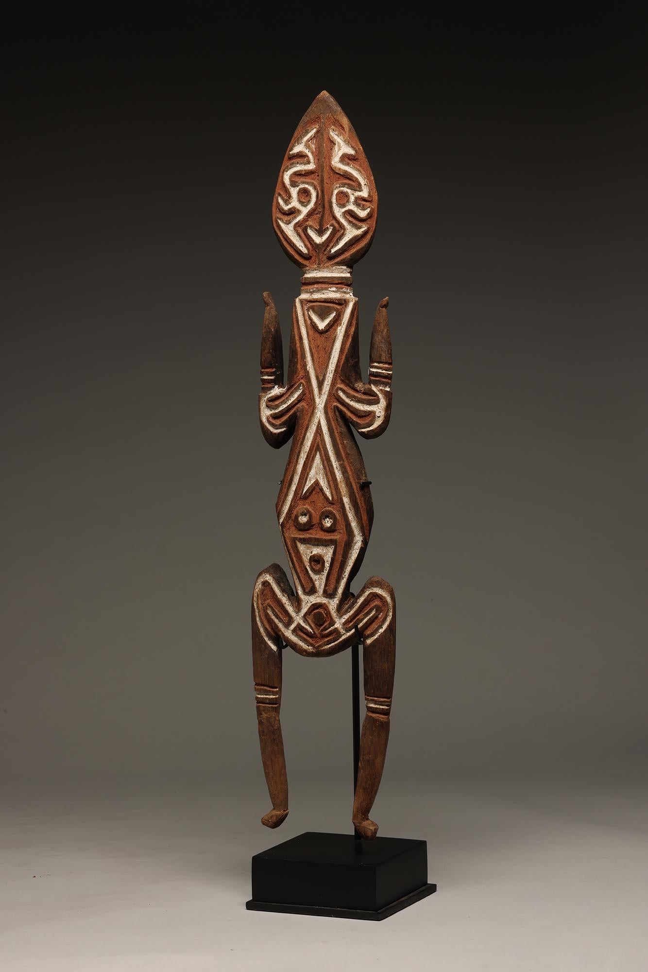 Papua New Guinean Papuan Gulf New Guinea Bioma Standing Red/White Figure T. Barlin col For Sale