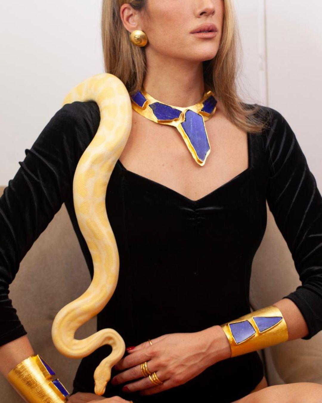 Collana Papyrus Collection - Bronzo placcato oro con lapislazzuli In condizioni Nuovo in vendita a PARIS, FR
