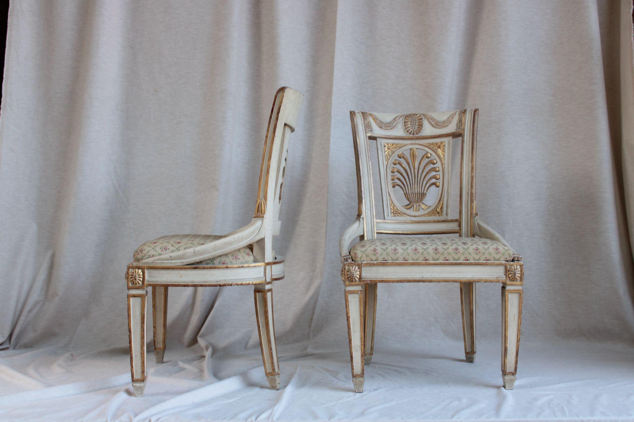 19th Century Pair of Carlos IV chairs For Sale
