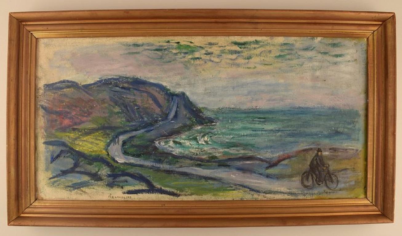 Pär Lindblad (1907-1981), Suède. Huile sur toile. Paysage moderniste. 
Homme à vélo le long de la côte. 1940s.
La toile mesure : 64 x 31 cm.
Le cadre mesure : 4.5 cm.
En parfait état.
Signé.