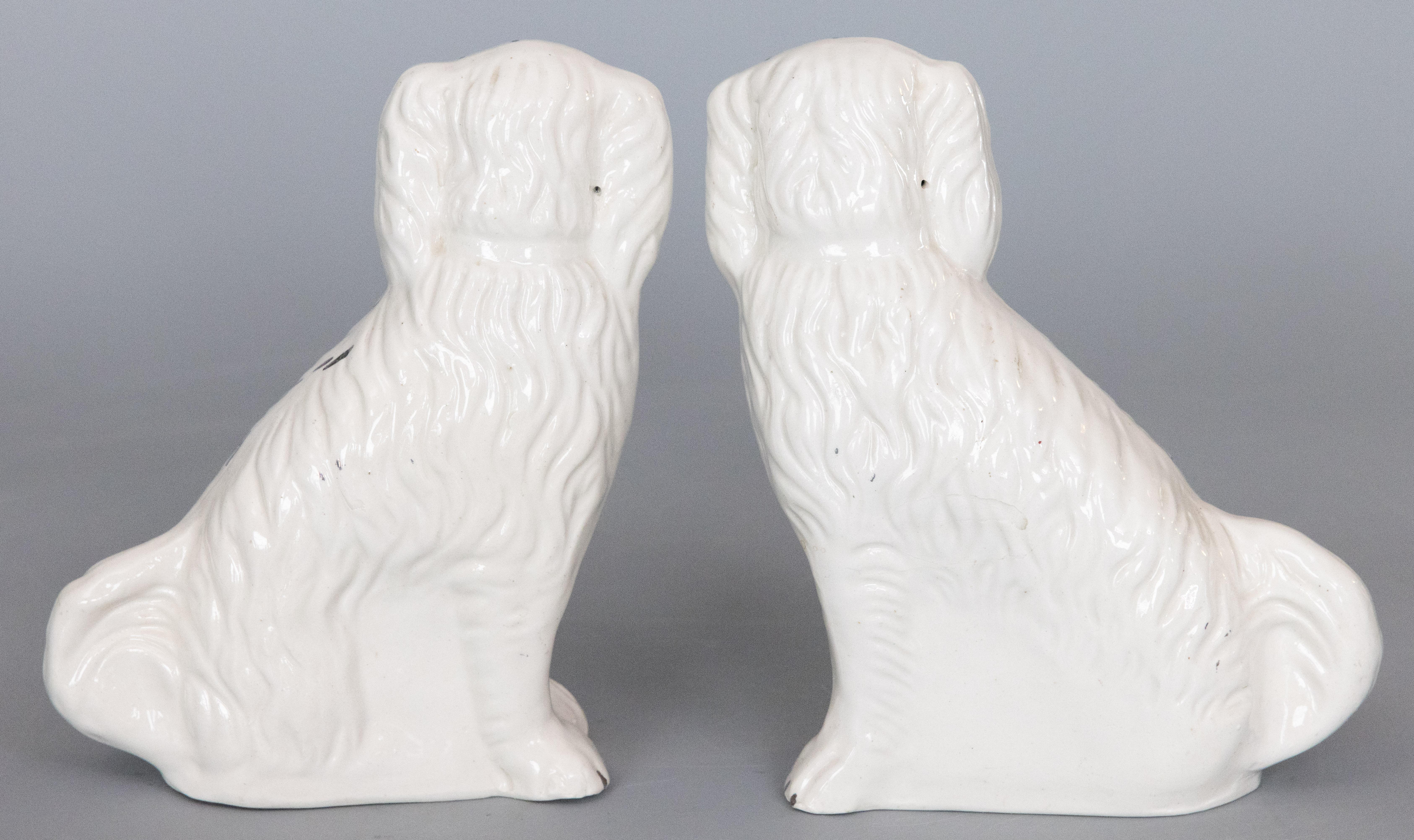 Ceramic Par of Antique Early 20th Century English Staffordshire Spaniel Dogs Figurines For Sale