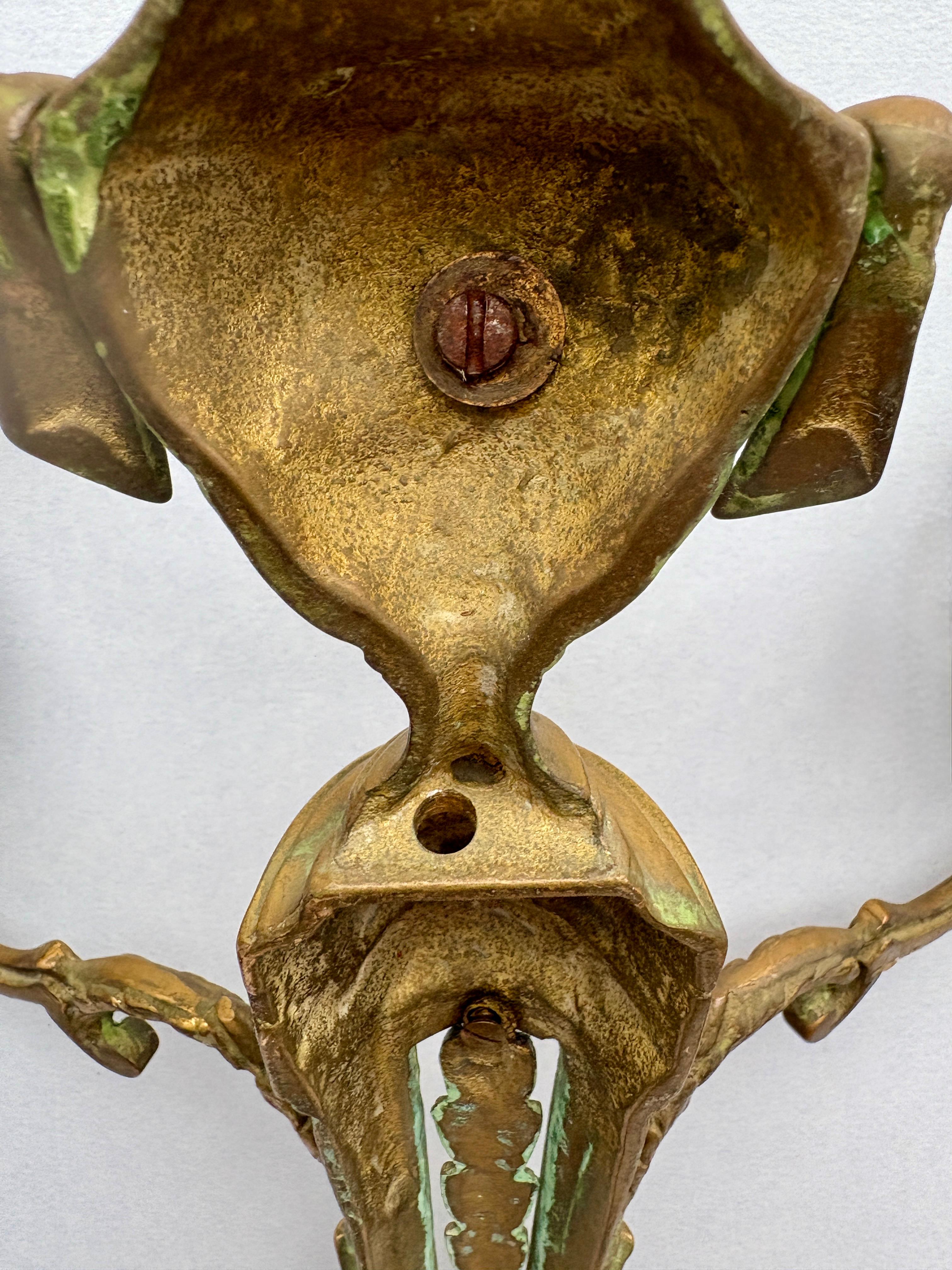 Par di lampade da parete francesi in bronzo dei primi del Novecento - stile Luigi XVI Revival in vendita 8