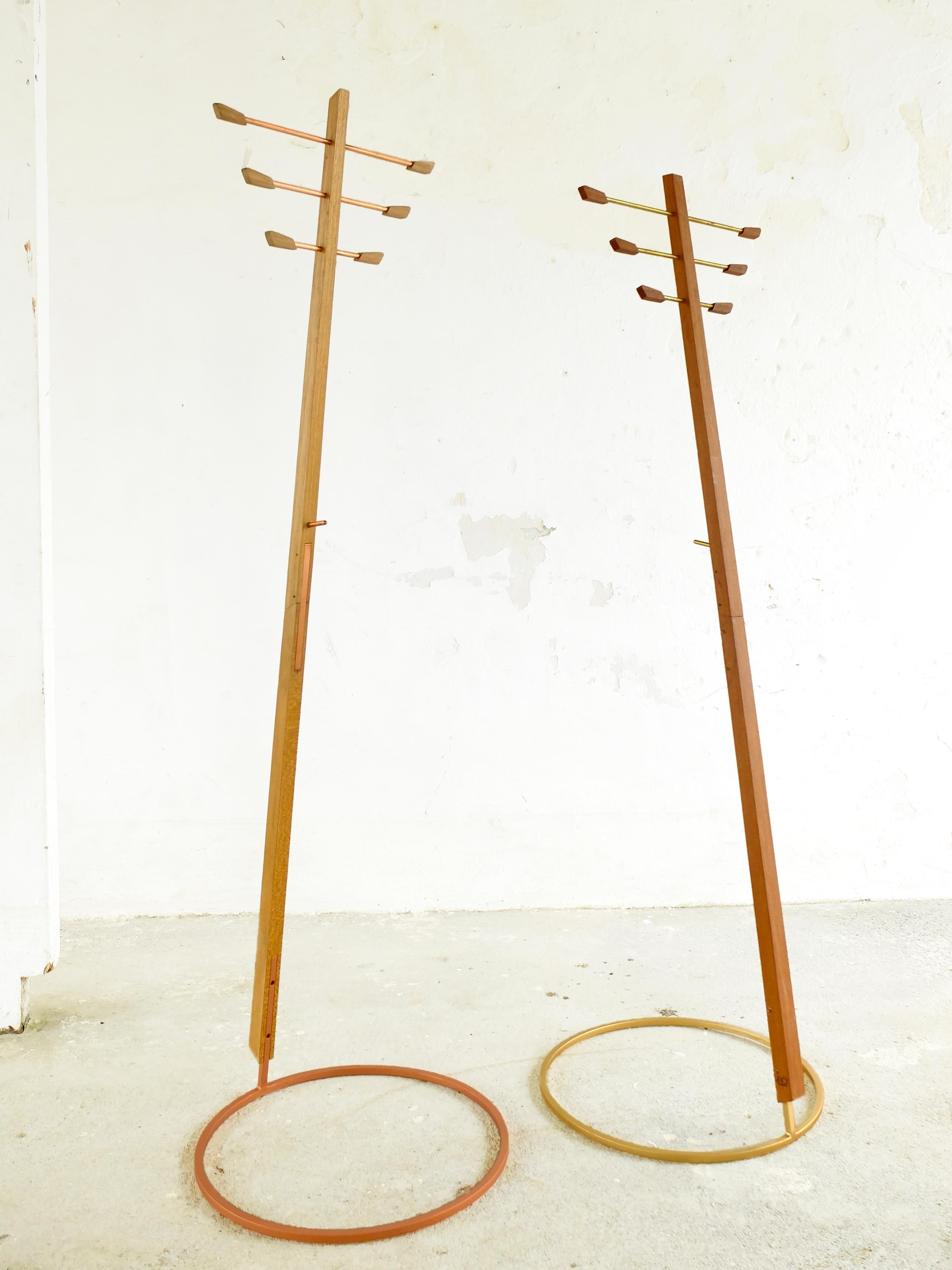 Hand-Crafted 'Parabelo' Mid-Century Modern Coat Stand in Brazilian Hardwood by Knót Artesanal For Sale