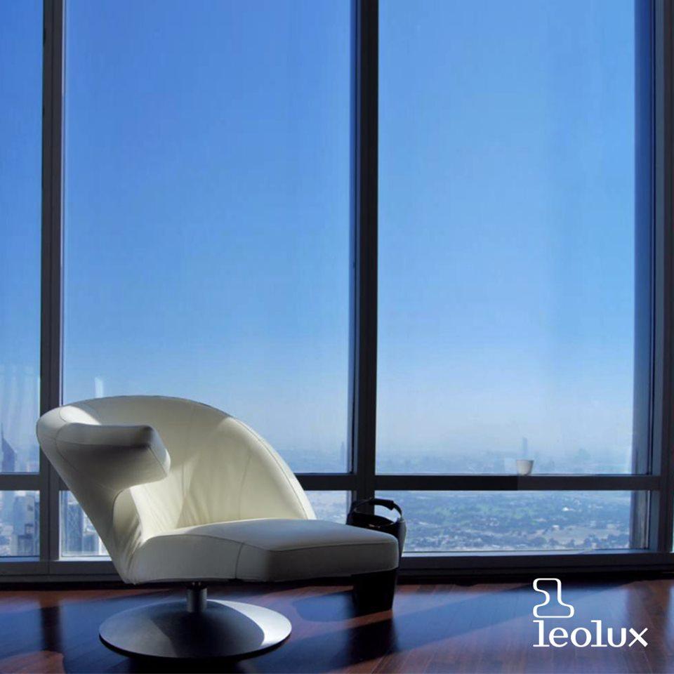 Hand-Crafted Parabolica Lounge Chair by Leolux Upholstered in Black Leather For Sale