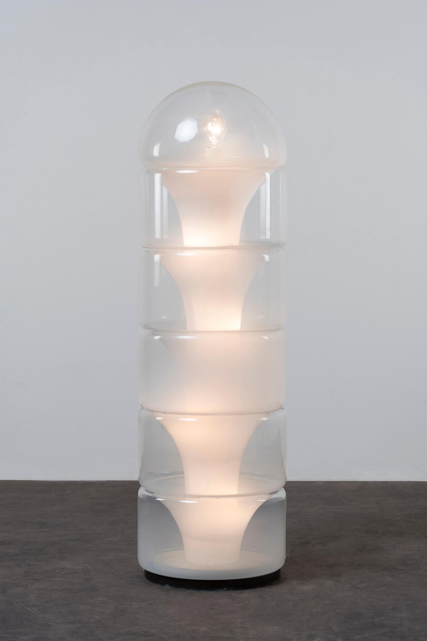 Paracarro floor lamp by Mazzega
Italy, 1960s. Manufactured by Mazzega. Opalescent blown glass. Measures: D 33 x H 117 cm. D 46 x H 13 in.
Please note: Prices do not include VAT. VAT may be applied depending on the ship-to location.