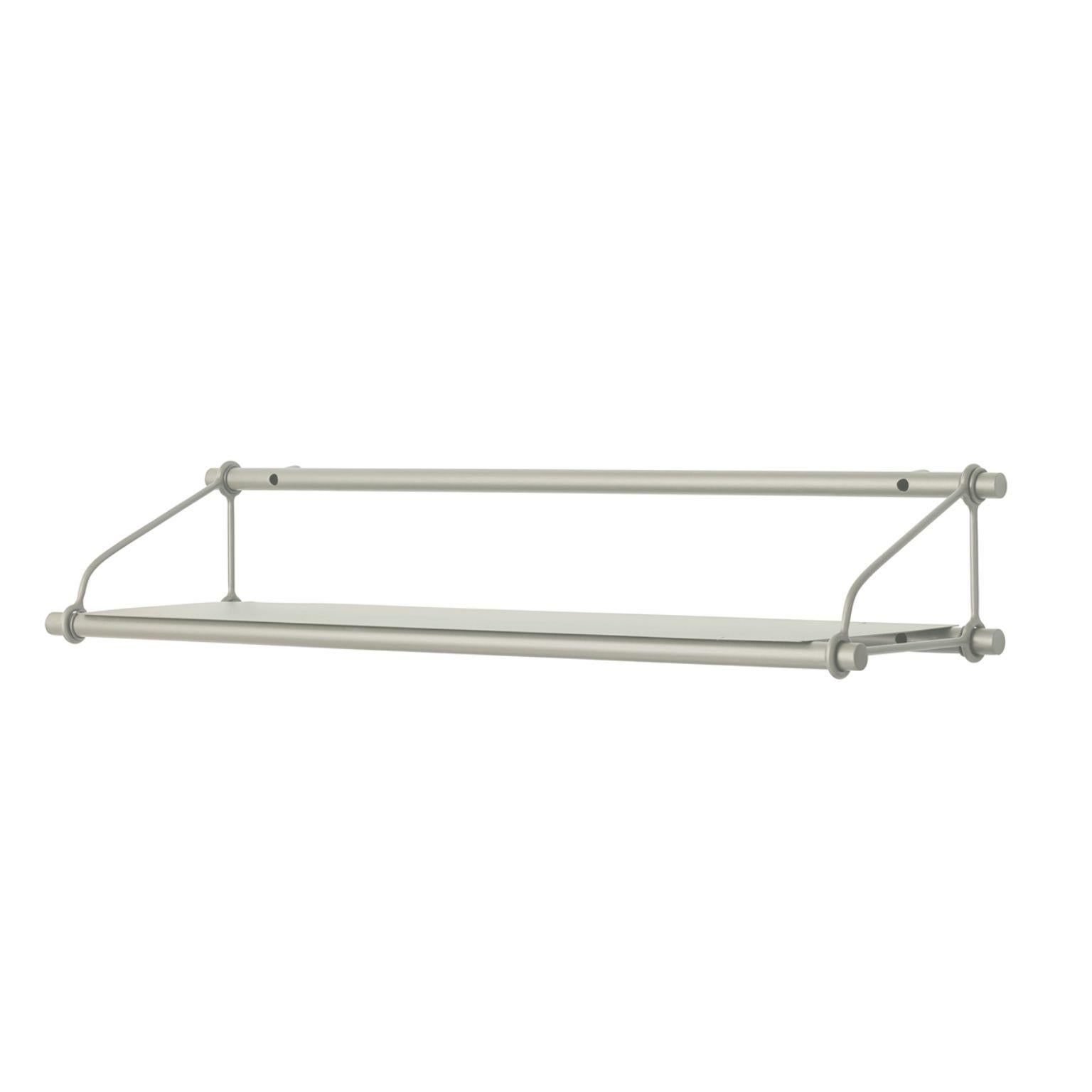 Parade 1 shelf Top Warm White by Warm Nordic
Dimensions: D100 x W30 x H19cm
Material: Powder coated steel
Weight: 4 kg
Also available in different colors and dimensions. 

Elegant metal shelving unit with plenty of space for all your favourite