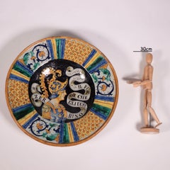 Paradeteller aus Majolika-Keramik Deruta, Italien, Ende des 20. Jahrhunderts, Anfang des 20. Jahrhunderts