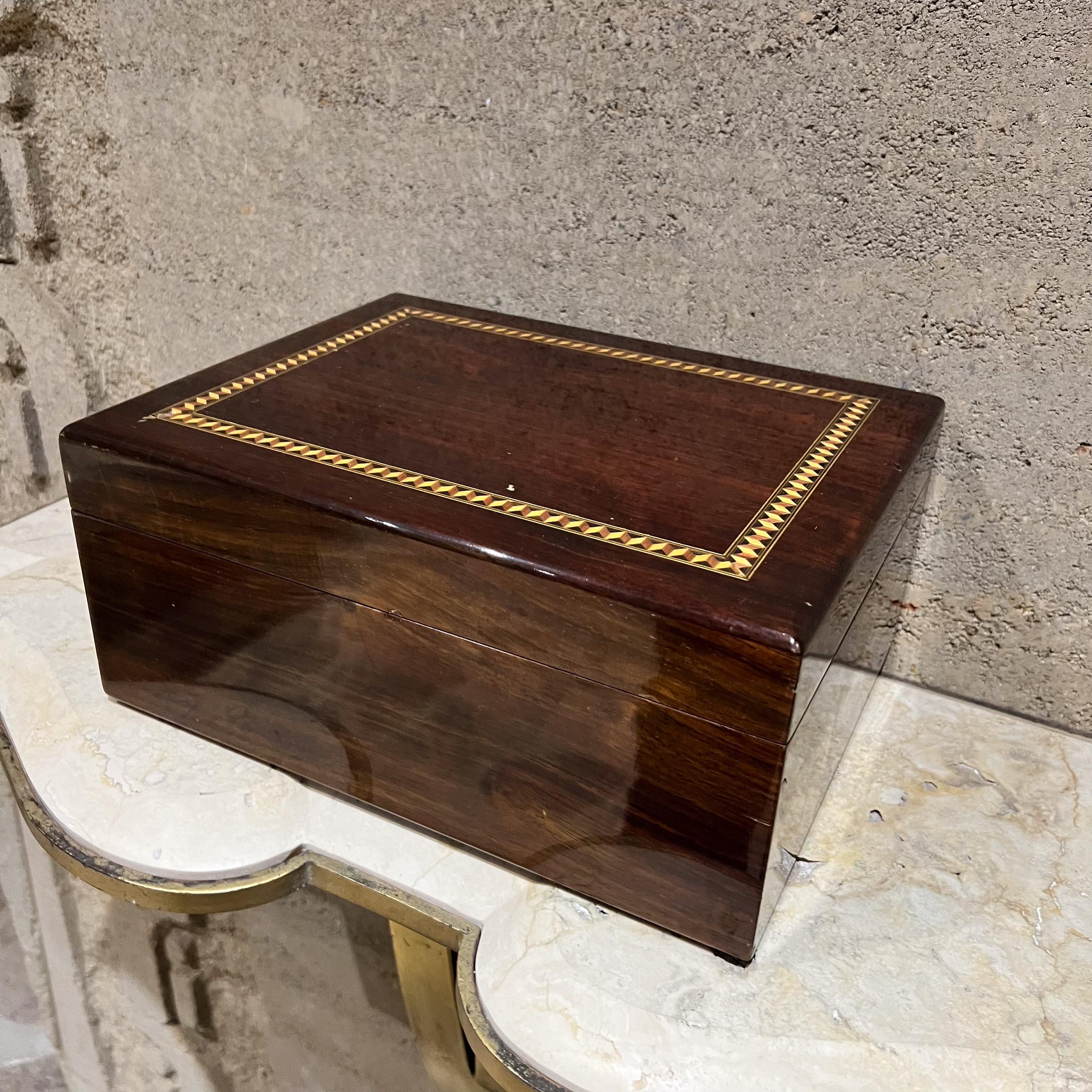 Scatola per sigari Paradigm Humidor Company con intarsio in Wood Wood In condizioni buone in vendita a Chula Vista, CA