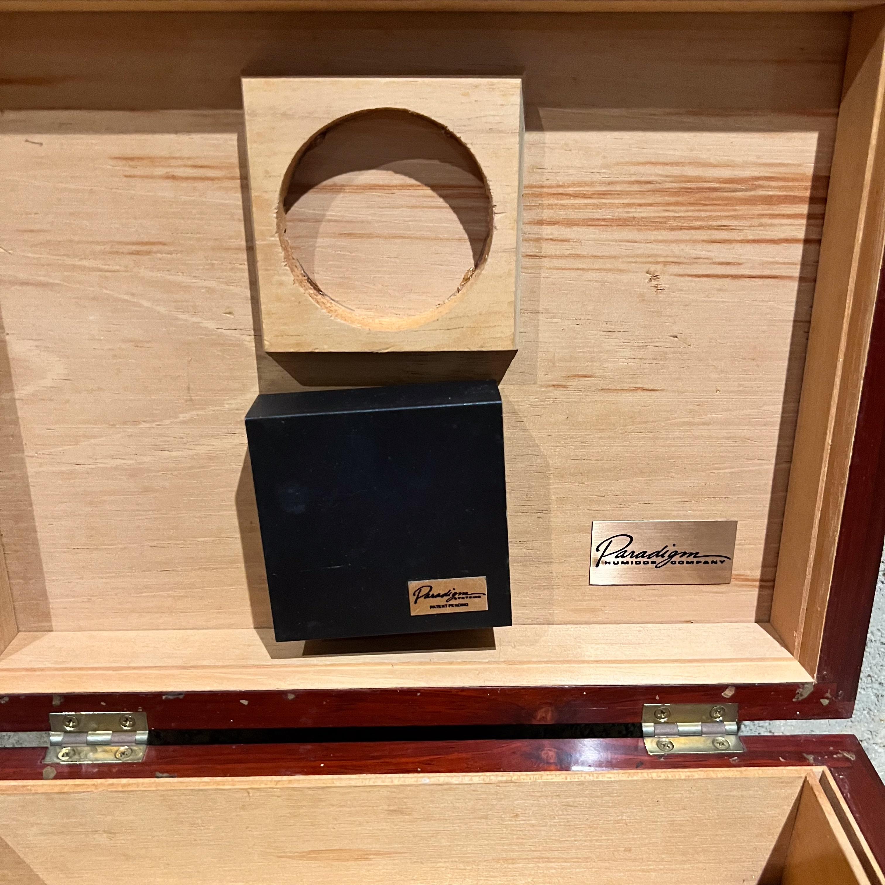 Legno Scatola per sigari Paradigm Humidor Company con intarsio in Wood Wood in vendita