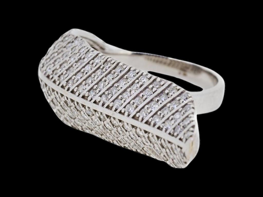 Paradisca Diamant-Blatt-Ring (Rundschliff) im Angebot