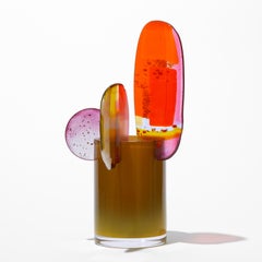 Paradise 08 in Chartreuse, eine Skulptur aus rotem, khakifarbenem und gelbem Glas von Amy Cushing