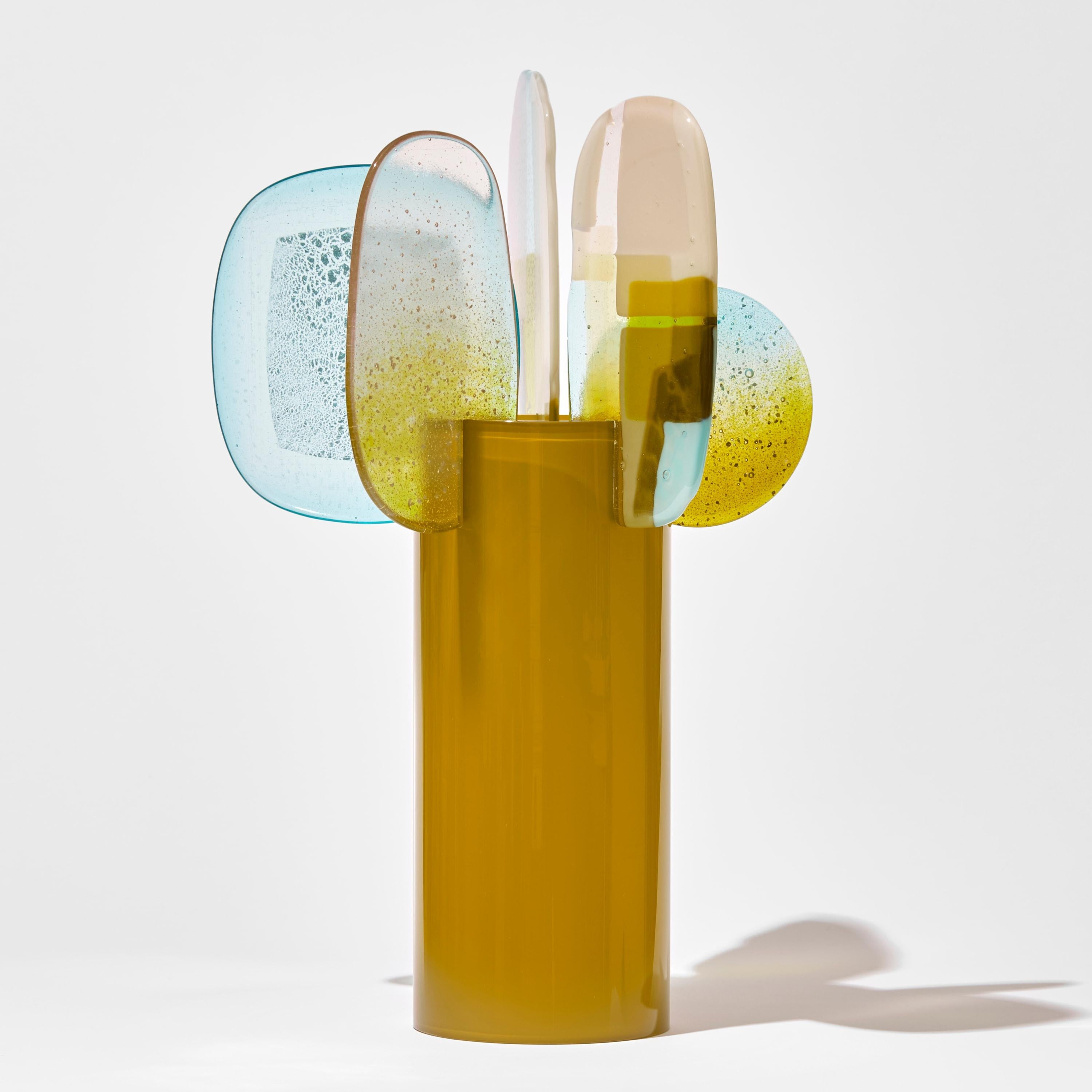Paradise 09 Chartreuse Quartz, ocre, rose et aqua sculpture d'Amy Cushing Neuf - En vente à London, GB