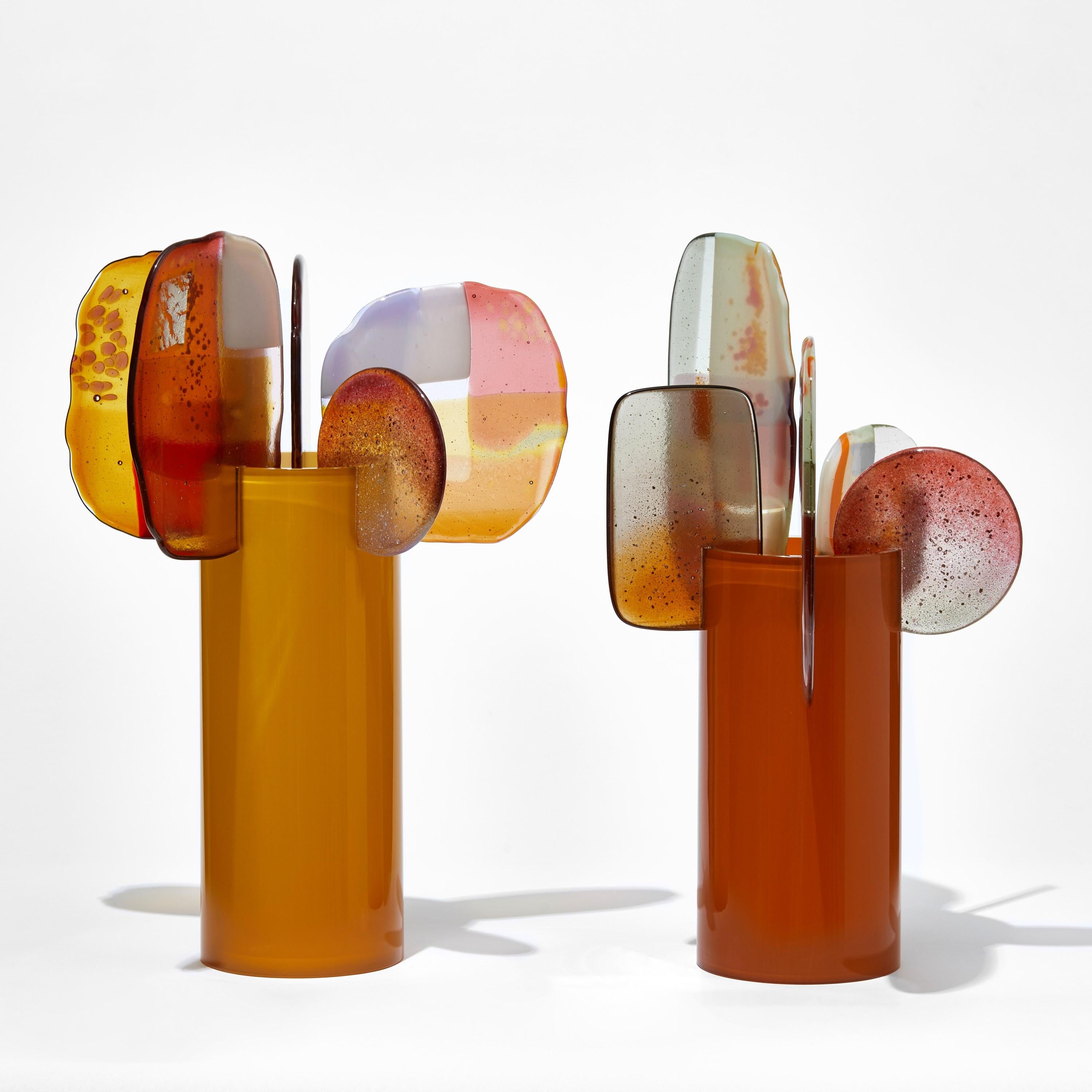 Paradise 10 Canna, escultura de vidrio rosa, rojo, naranja y blanco de Amy Cushing en Nuevo estado para la venta en London, GB