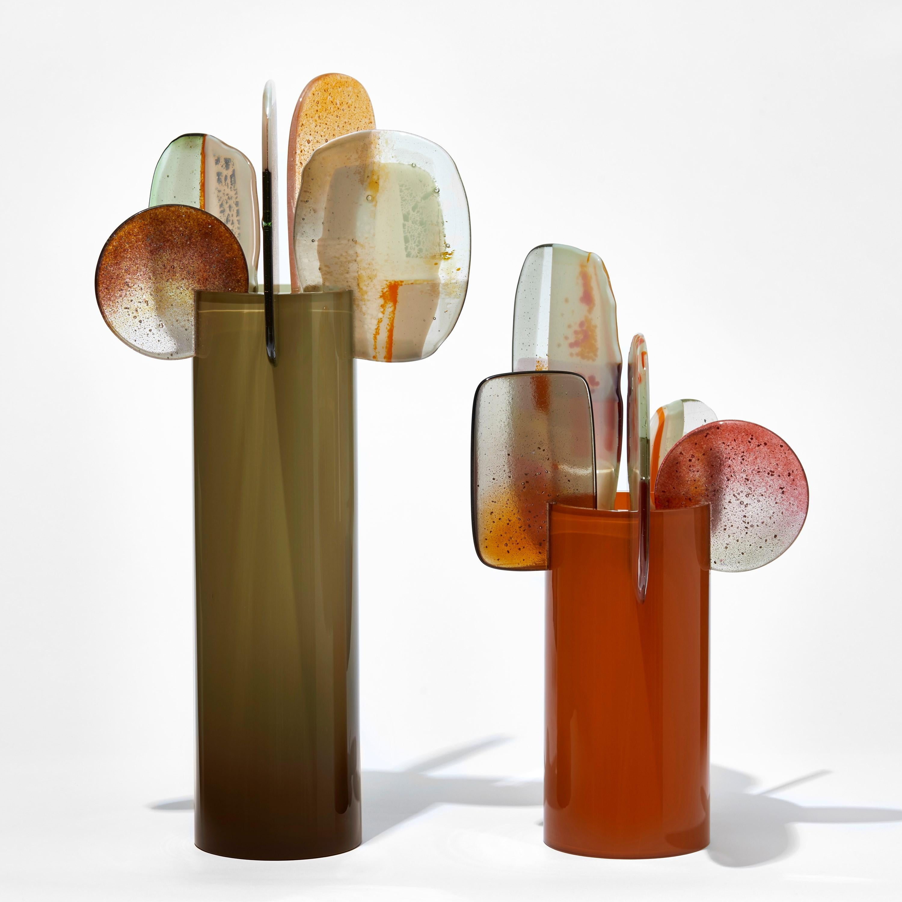 Paradise 10 Canna, escultura de vidrio rosa, rojo, naranja y blanco de Amy Cushing Siglo XXI y contemporáneo en venta