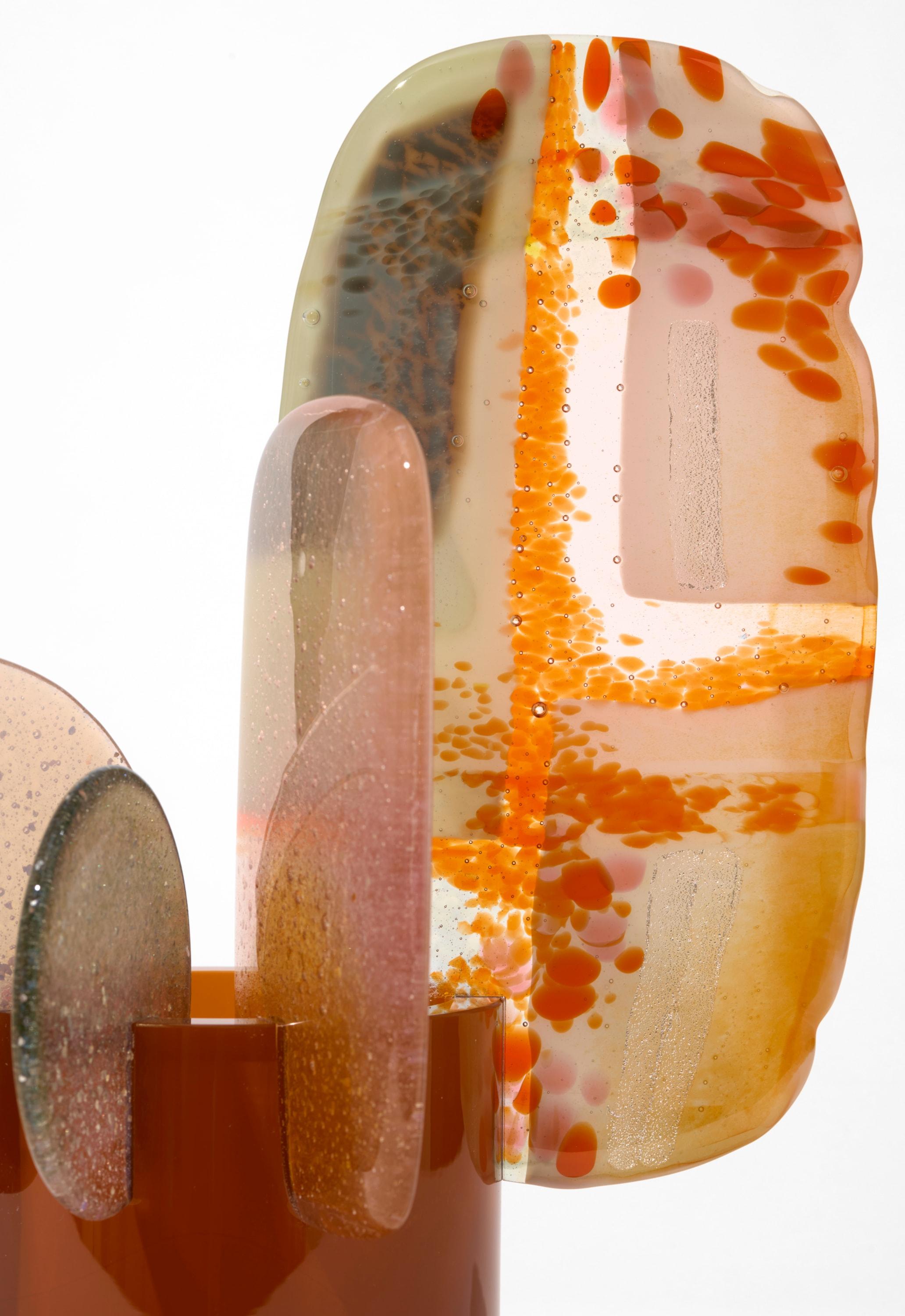 Paradis 11 Erebus, sienne, orange, céladon et rose sculpture d'Amy Cushing Neuf - En vente à London, GB