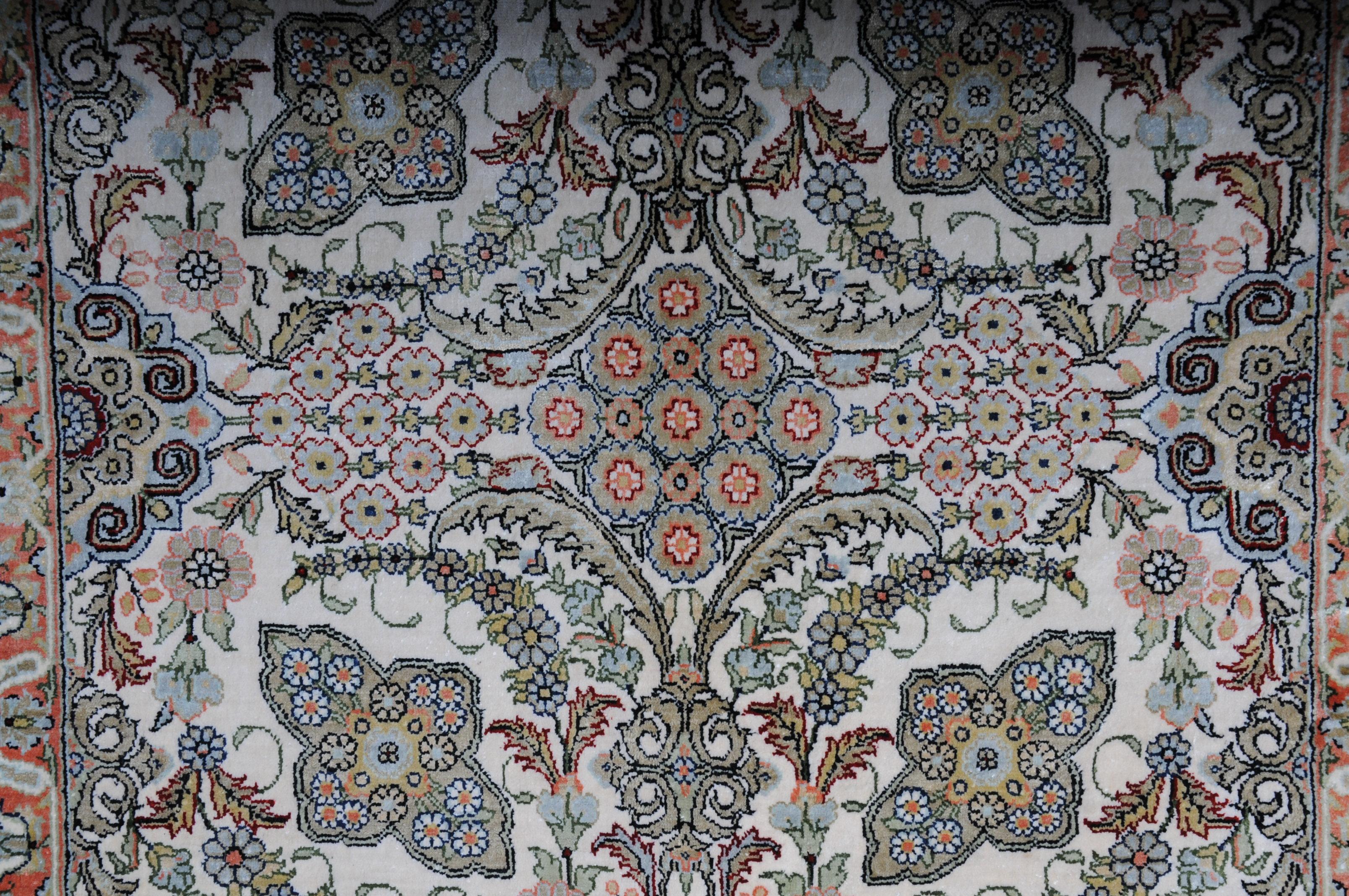 Paradise Prayer Rug, Silk End of the 20th Century For Sale 5