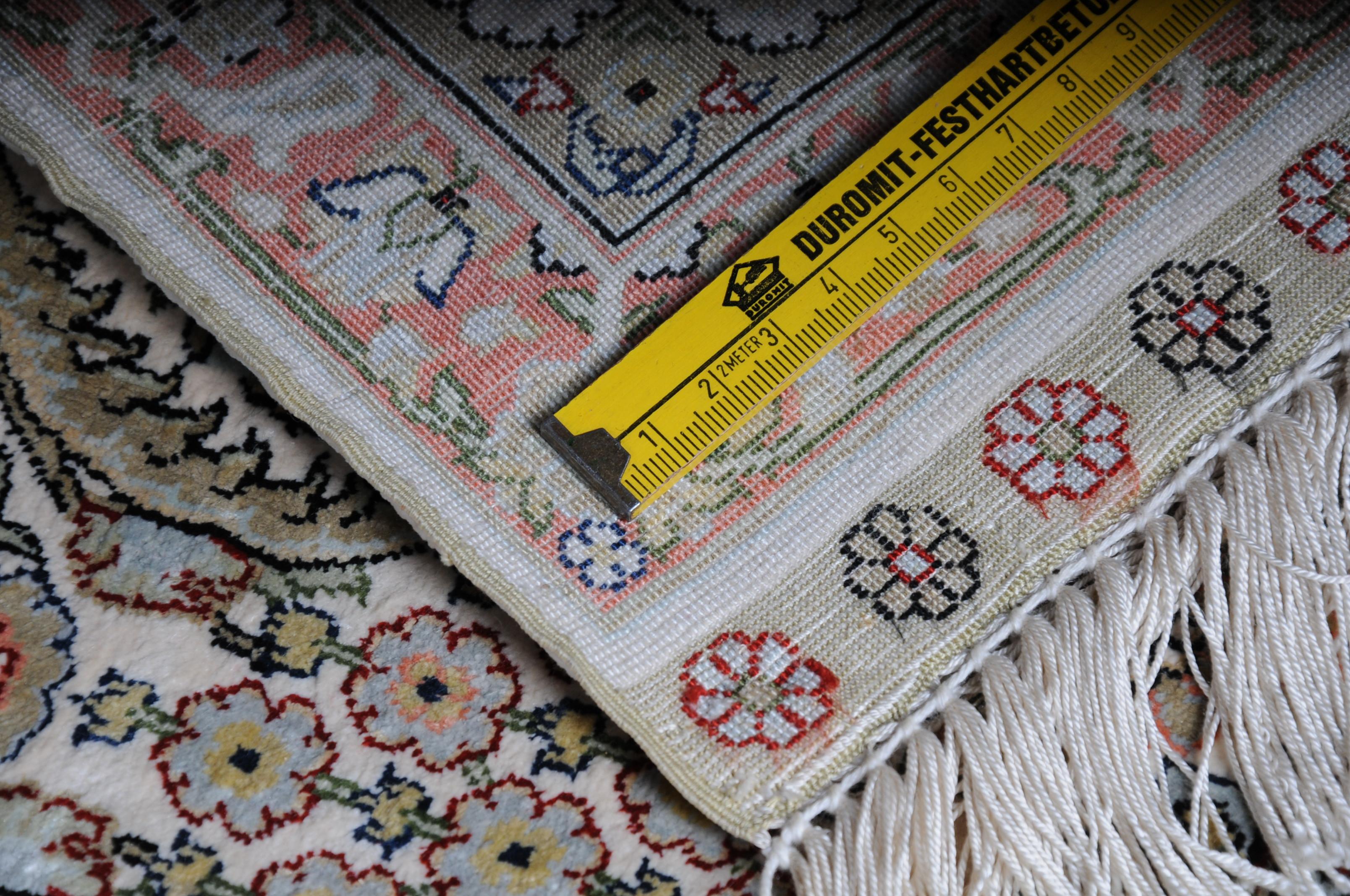 Paradise Prayer Rug, Silk End of the 20th Century For Sale 13