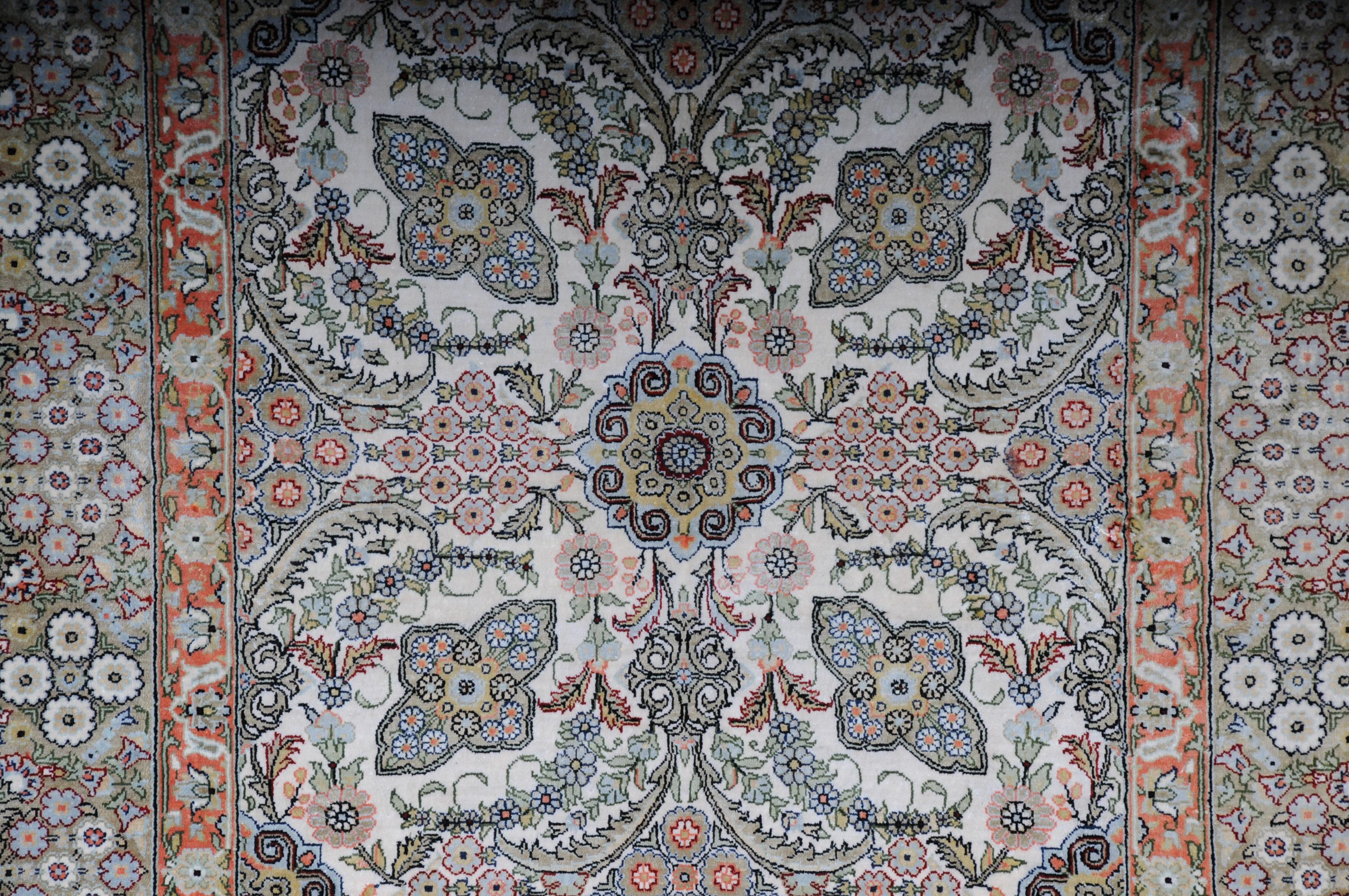 Painted Paradise Prayer Rug, Silk End of the 20th Century For Sale