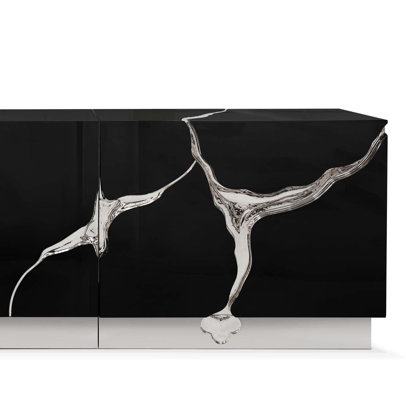 Paradise Silver Finish Sideboard In New Condition For Sale In Paris, FR