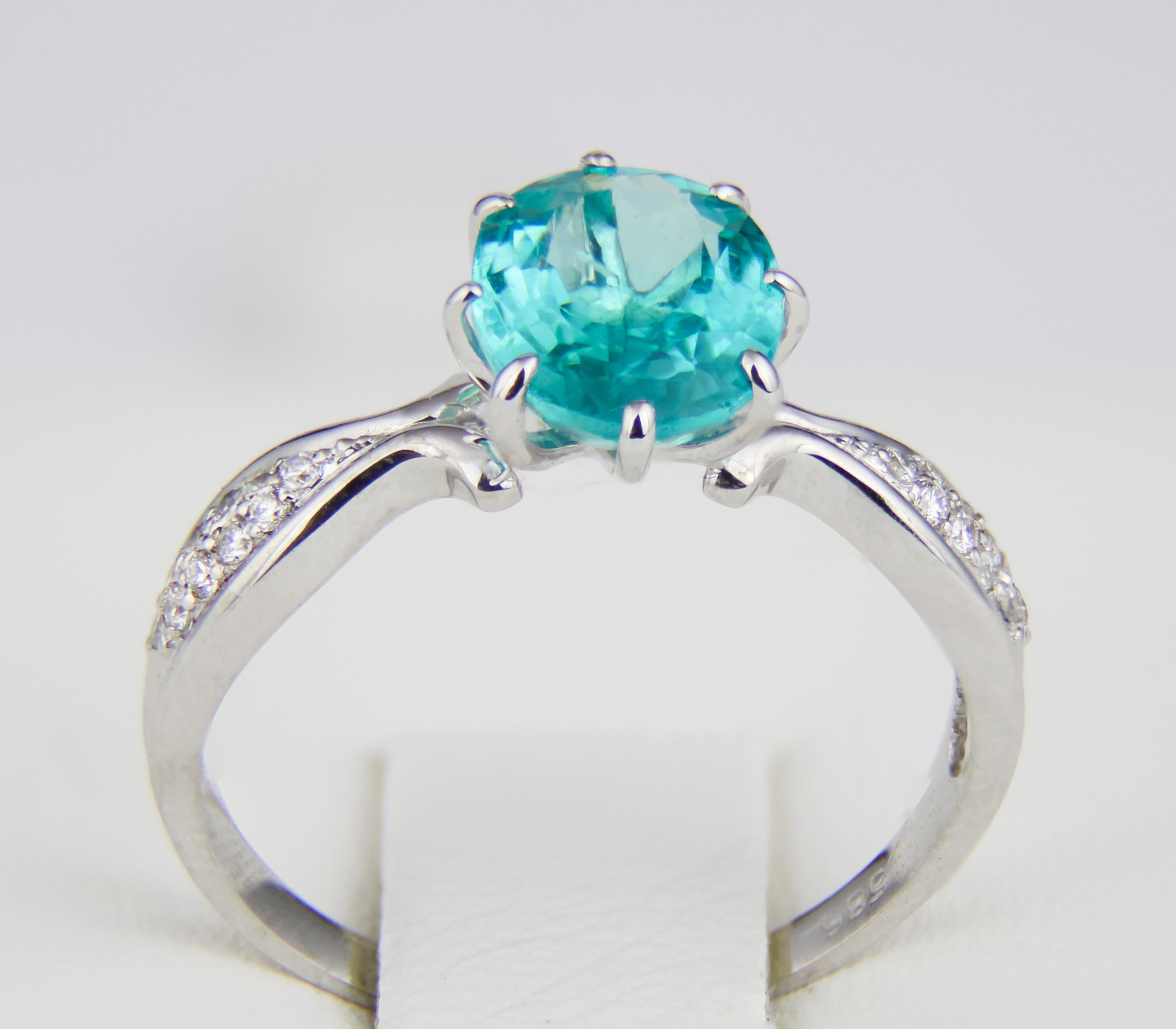 Oval Cut Paraiba blue apatite 14k gold ring.  For Sale