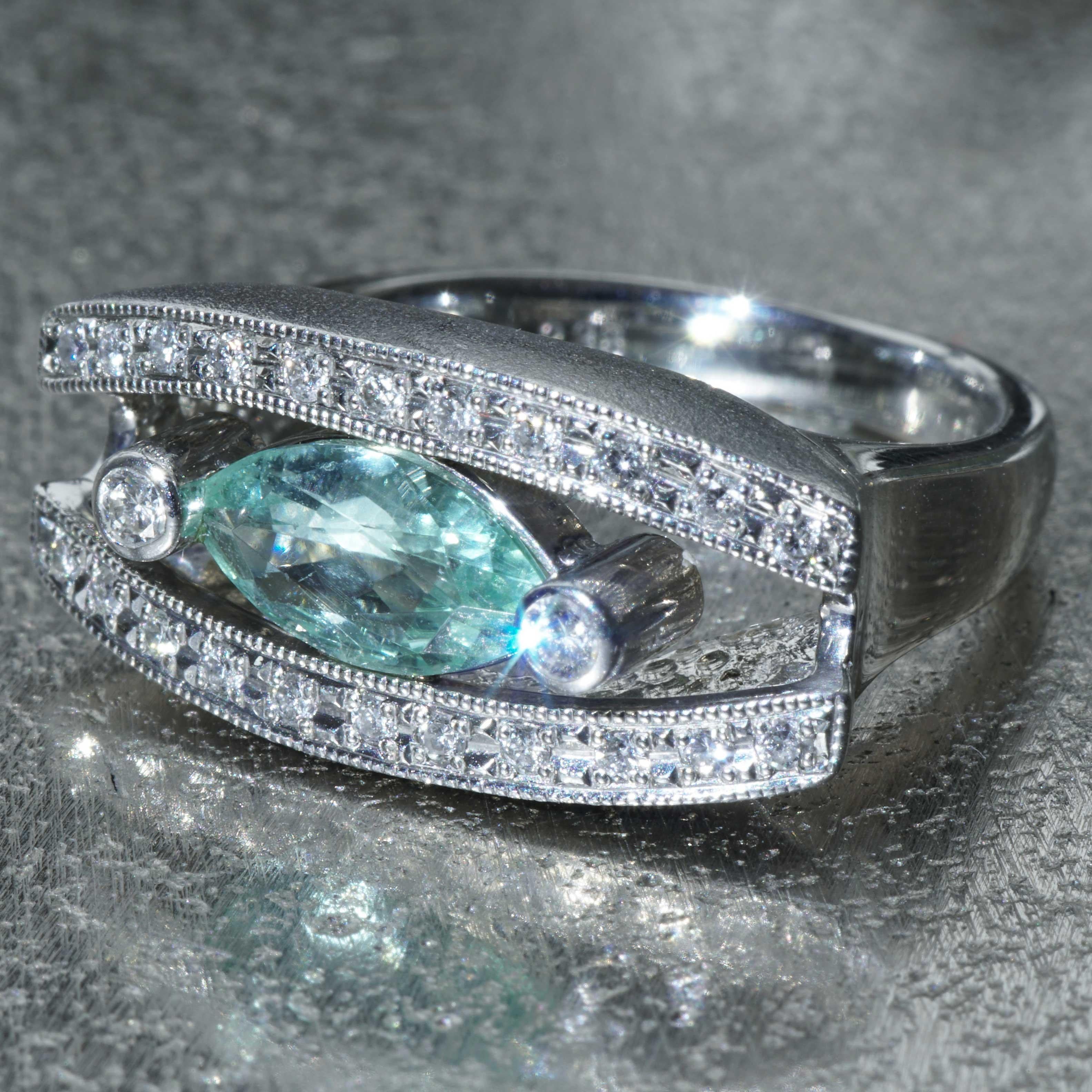 Paraiba Brilliant Ring 0.847 ct 0.28 ct Platinum 900 almost eyeclear Marquise For Sale 6